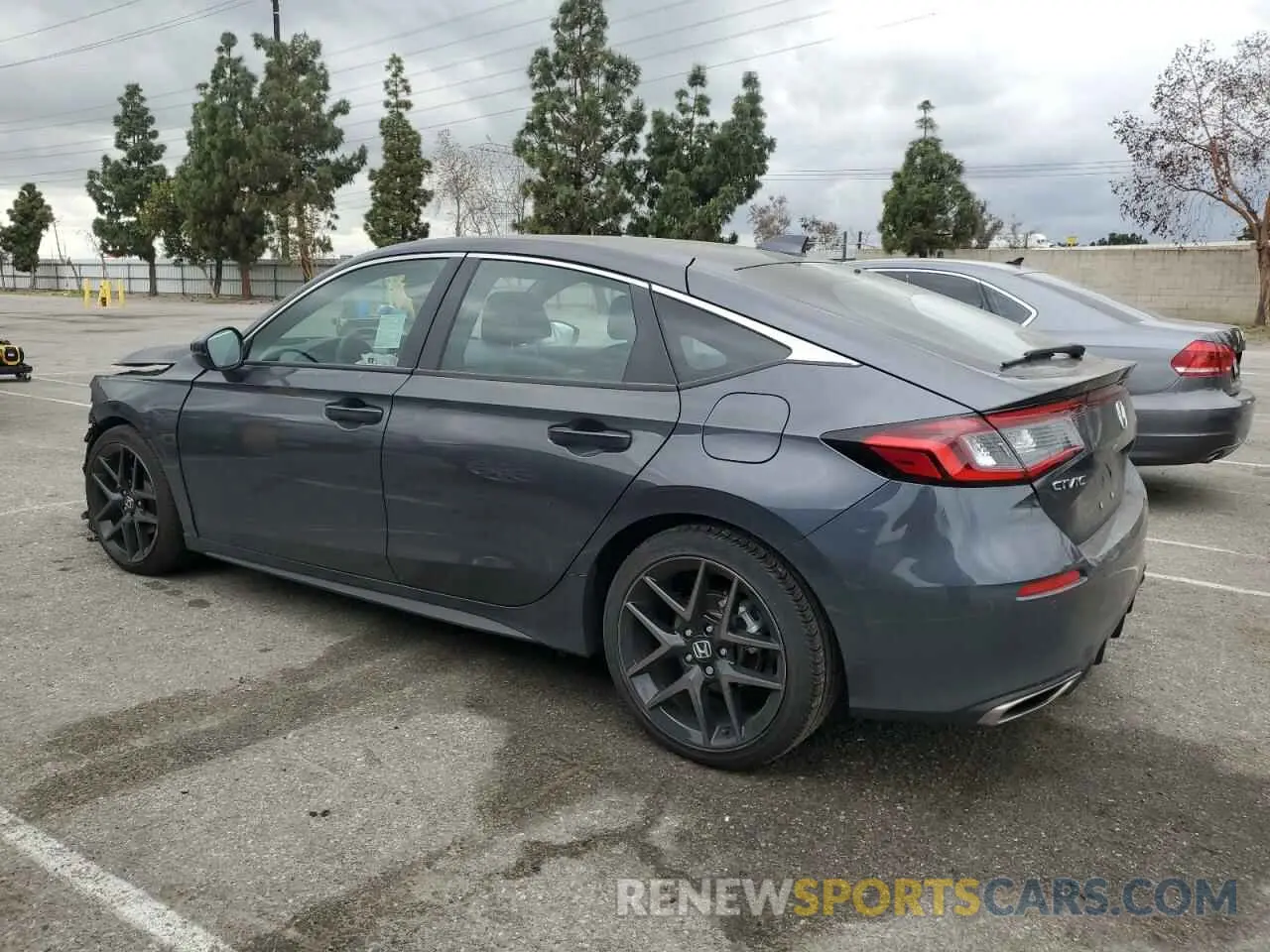 2 Photograph of a damaged car 19XFL1H87RE027203 HONDA CIVIC 2024