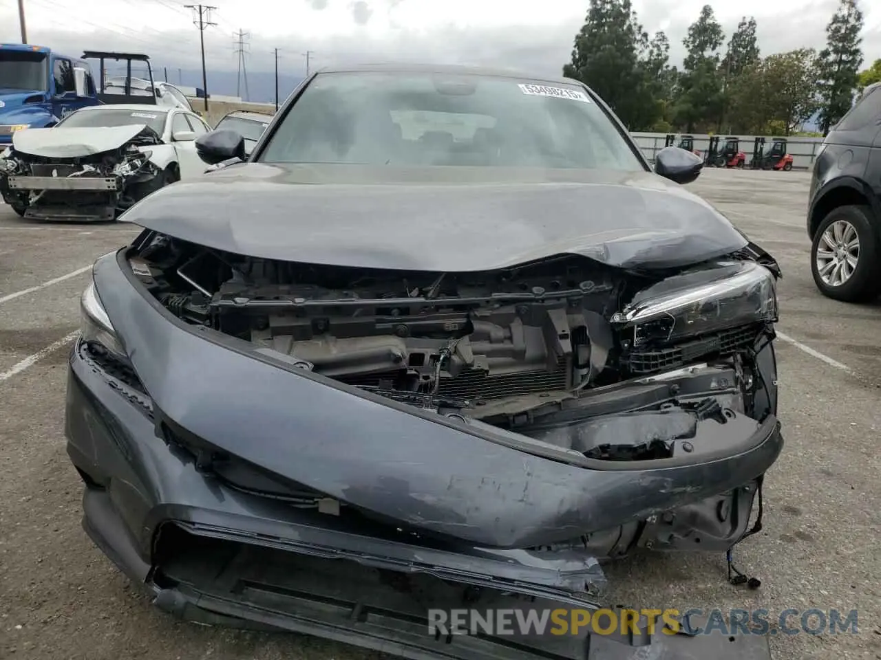 5 Photograph of a damaged car 19XFL1H87RE027203 HONDA CIVIC 2024