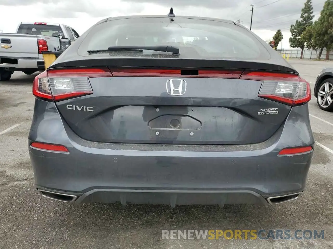 6 Photograph of a damaged car 19XFL1H87RE027203 HONDA CIVIC 2024