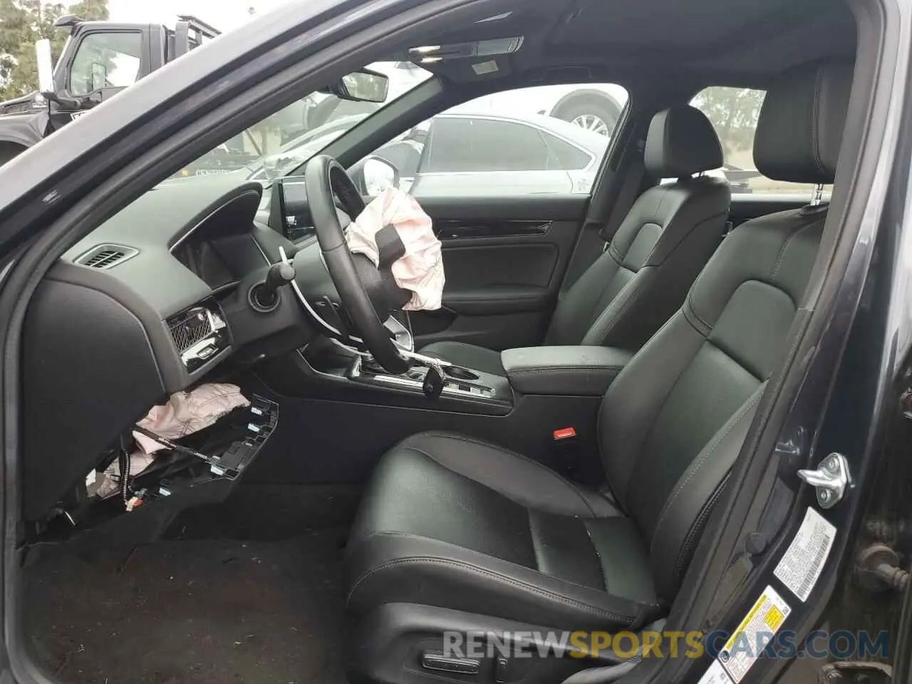 7 Photograph of a damaged car 19XFL1H87RE027203 HONDA CIVIC 2024