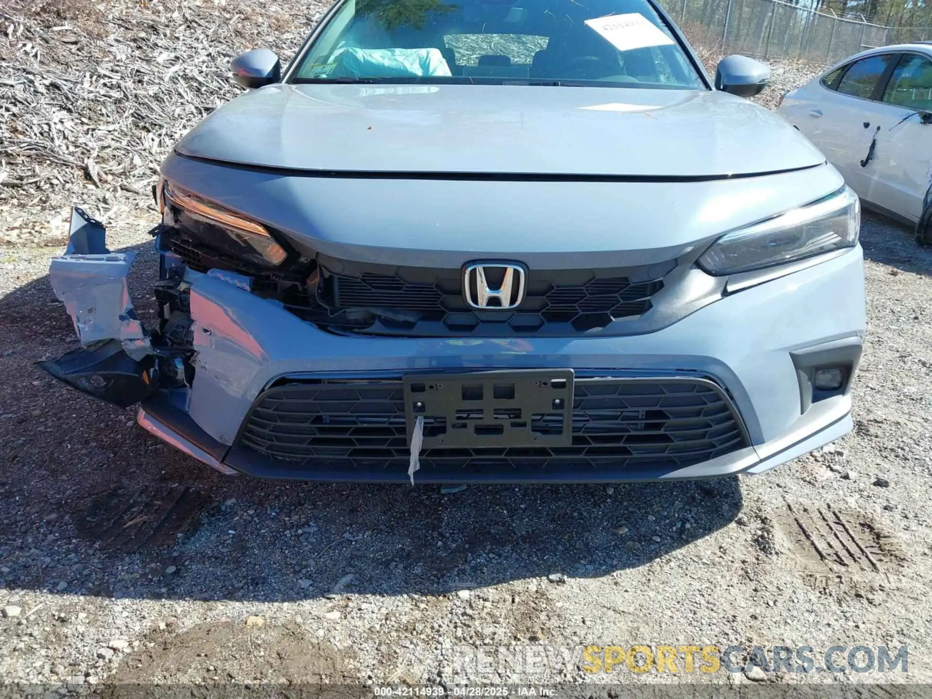 6 Photograph of a damaged car 19XFL1H87RE027945 HONDA CIVIC 2024