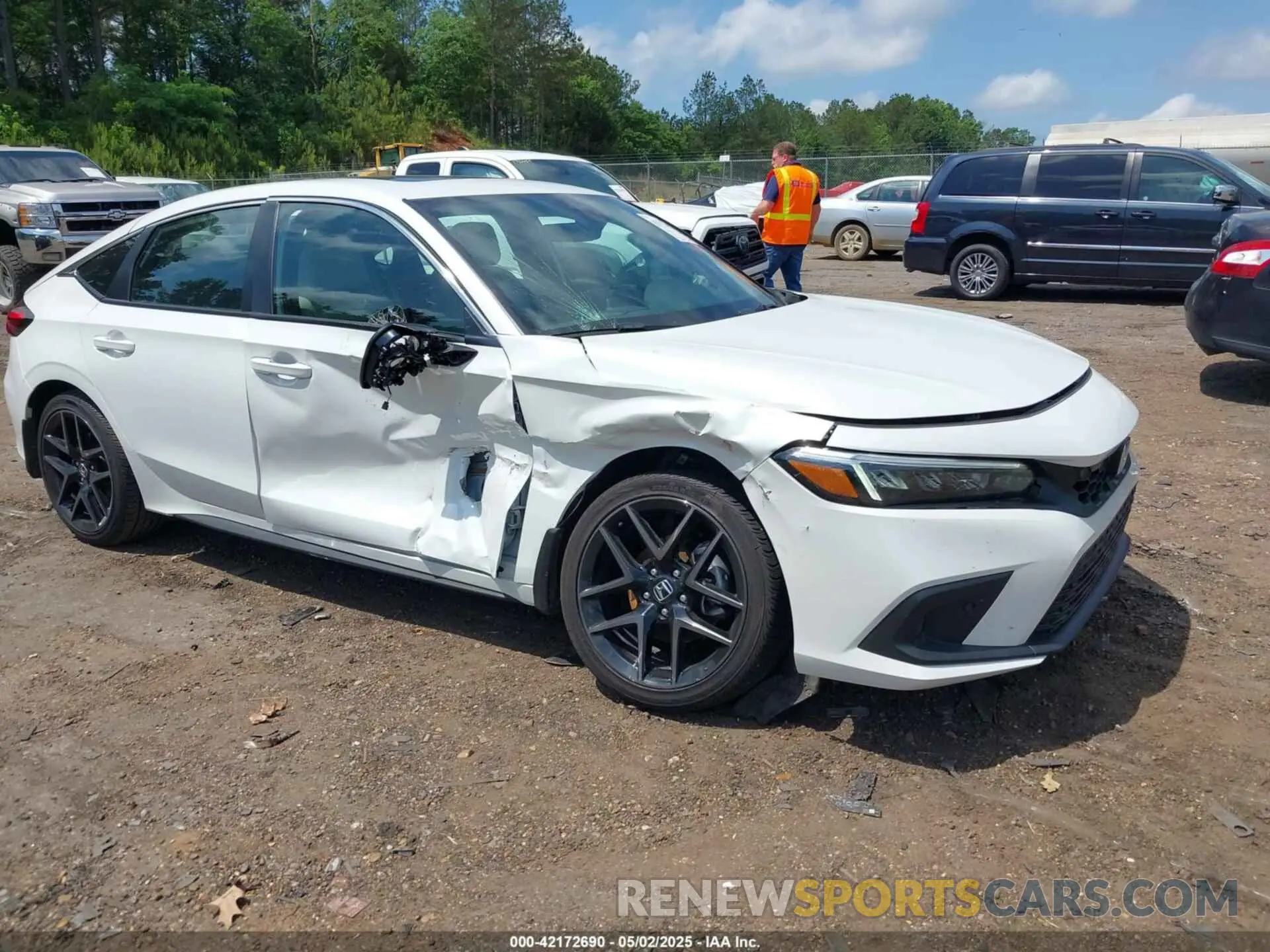 1 Photograph of a damaged car 19XFL1H88RE018350 HONDA CIVIC 2024