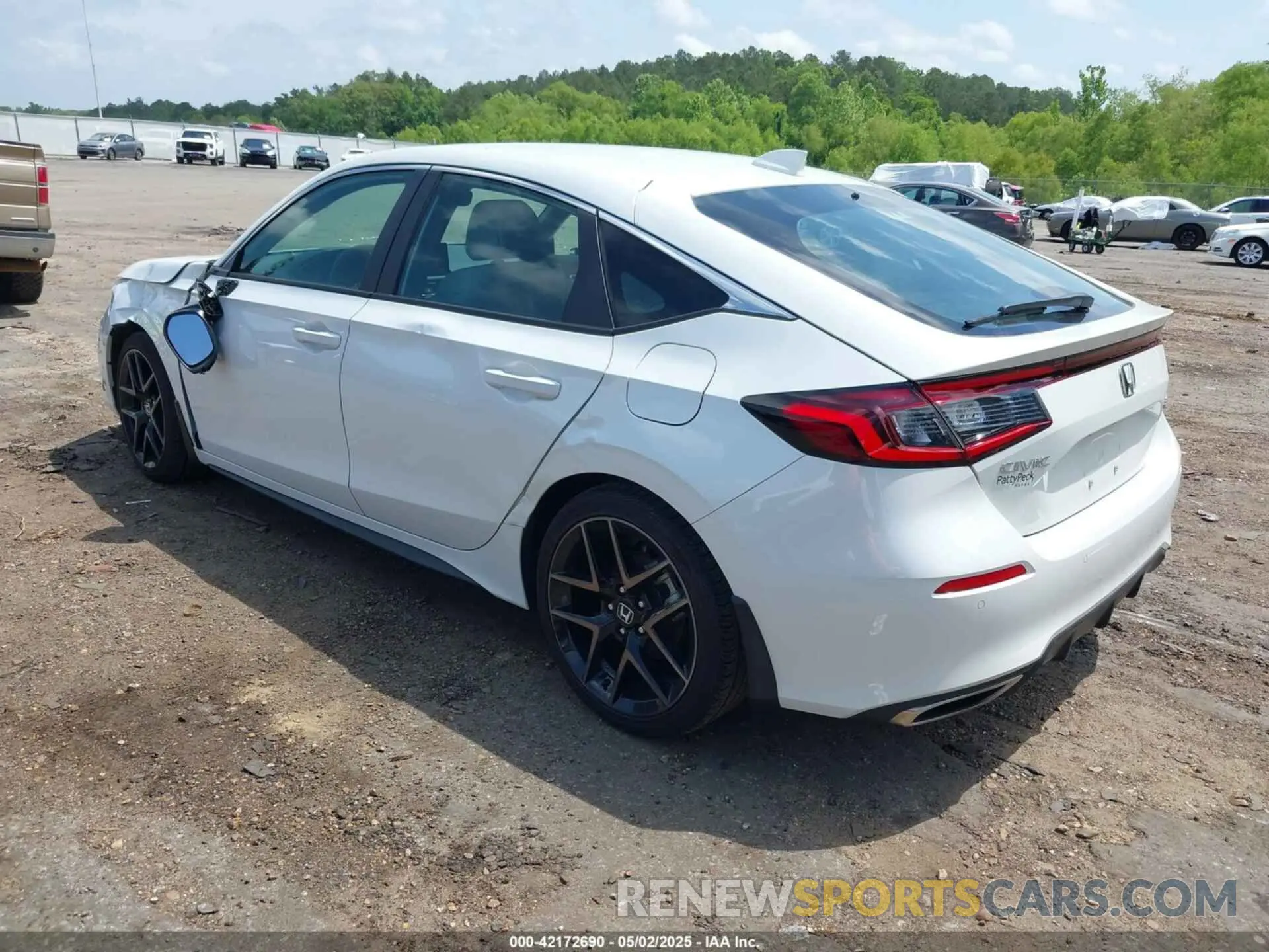 3 Photograph of a damaged car 19XFL1H88RE018350 HONDA CIVIC 2024