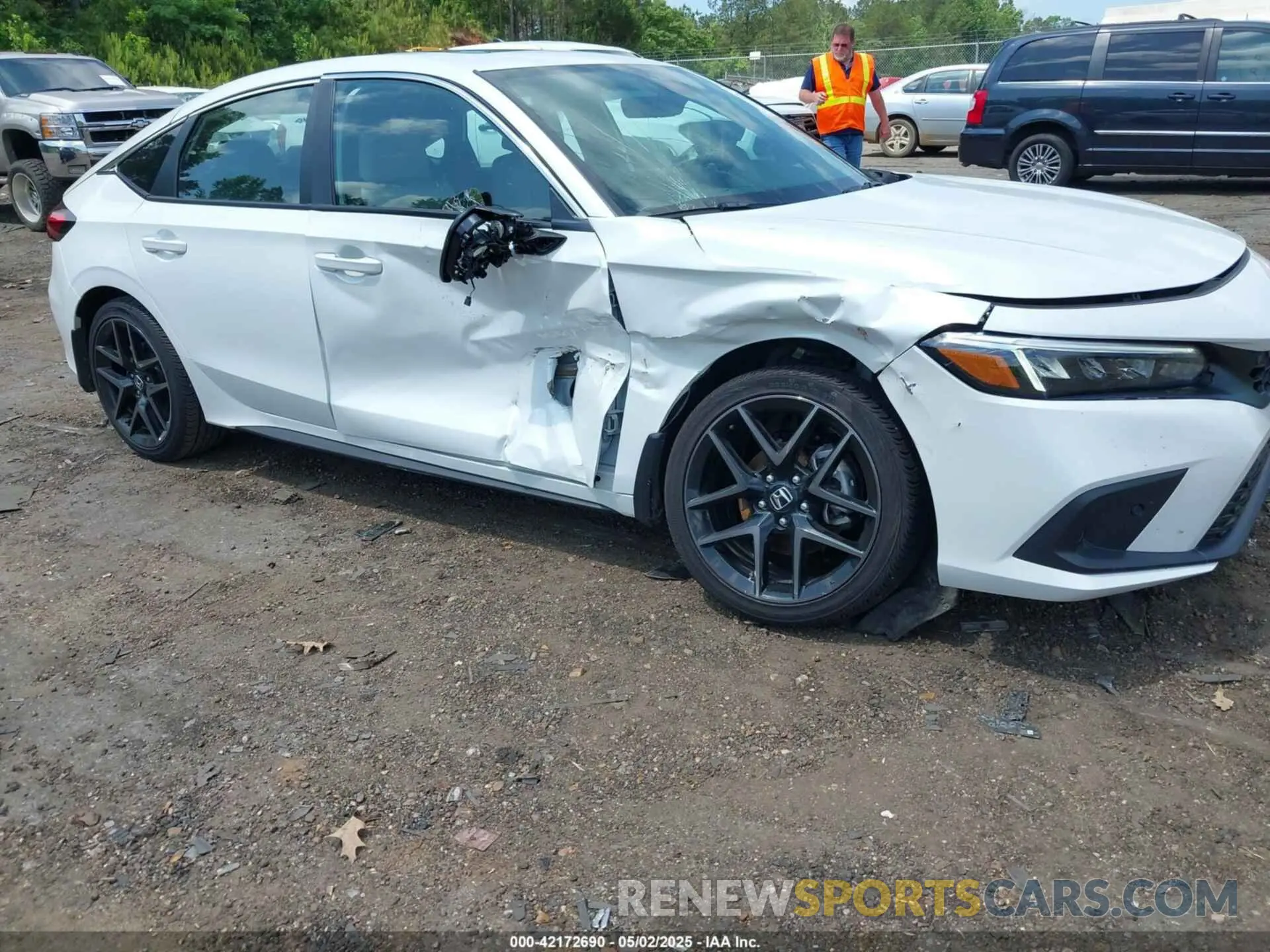 6 Photograph of a damaged car 19XFL1H88RE018350 HONDA CIVIC 2024