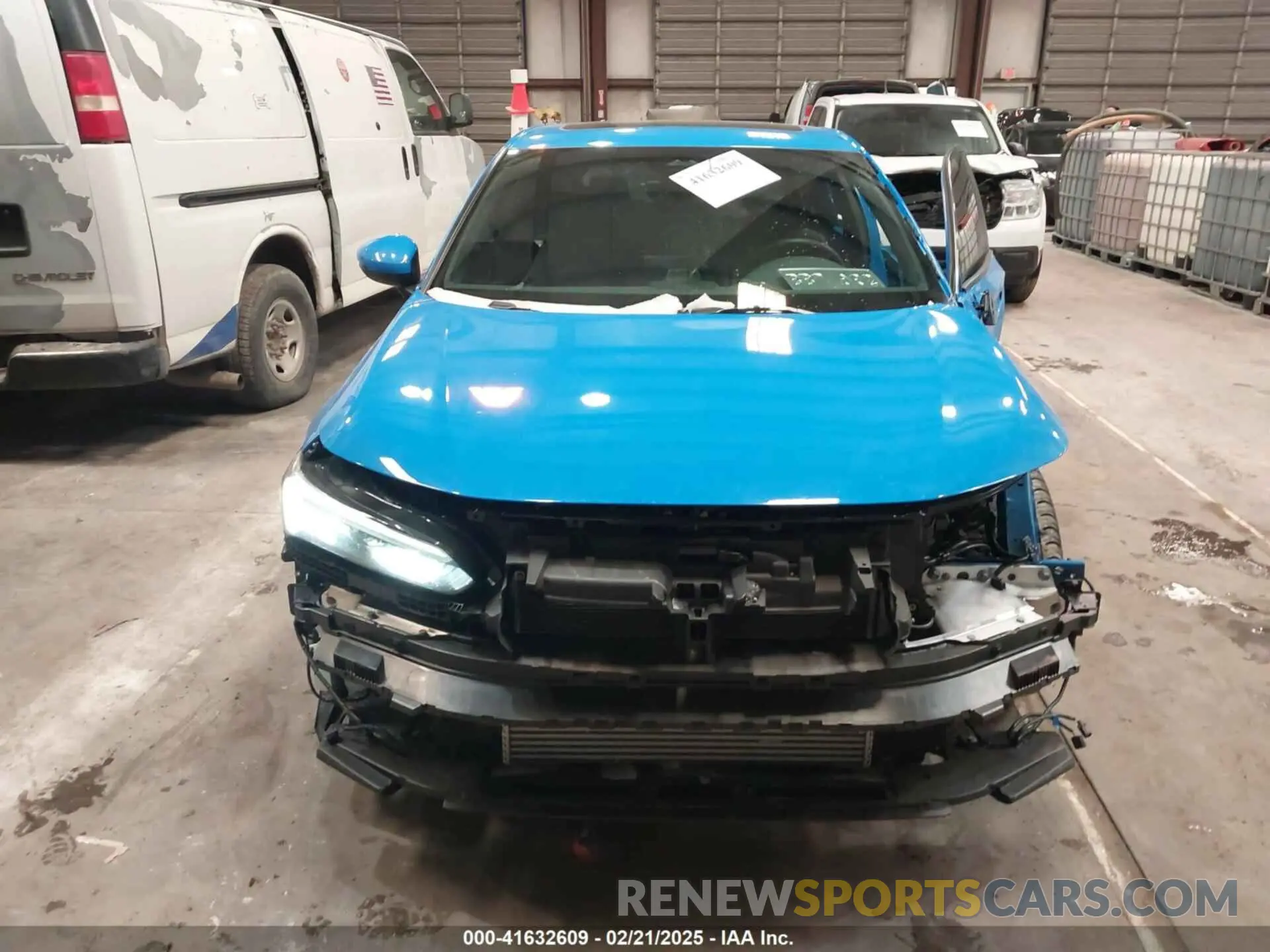 13 Photograph of a damaged car 19XFL1H88RE030403 HONDA CIVIC 2024