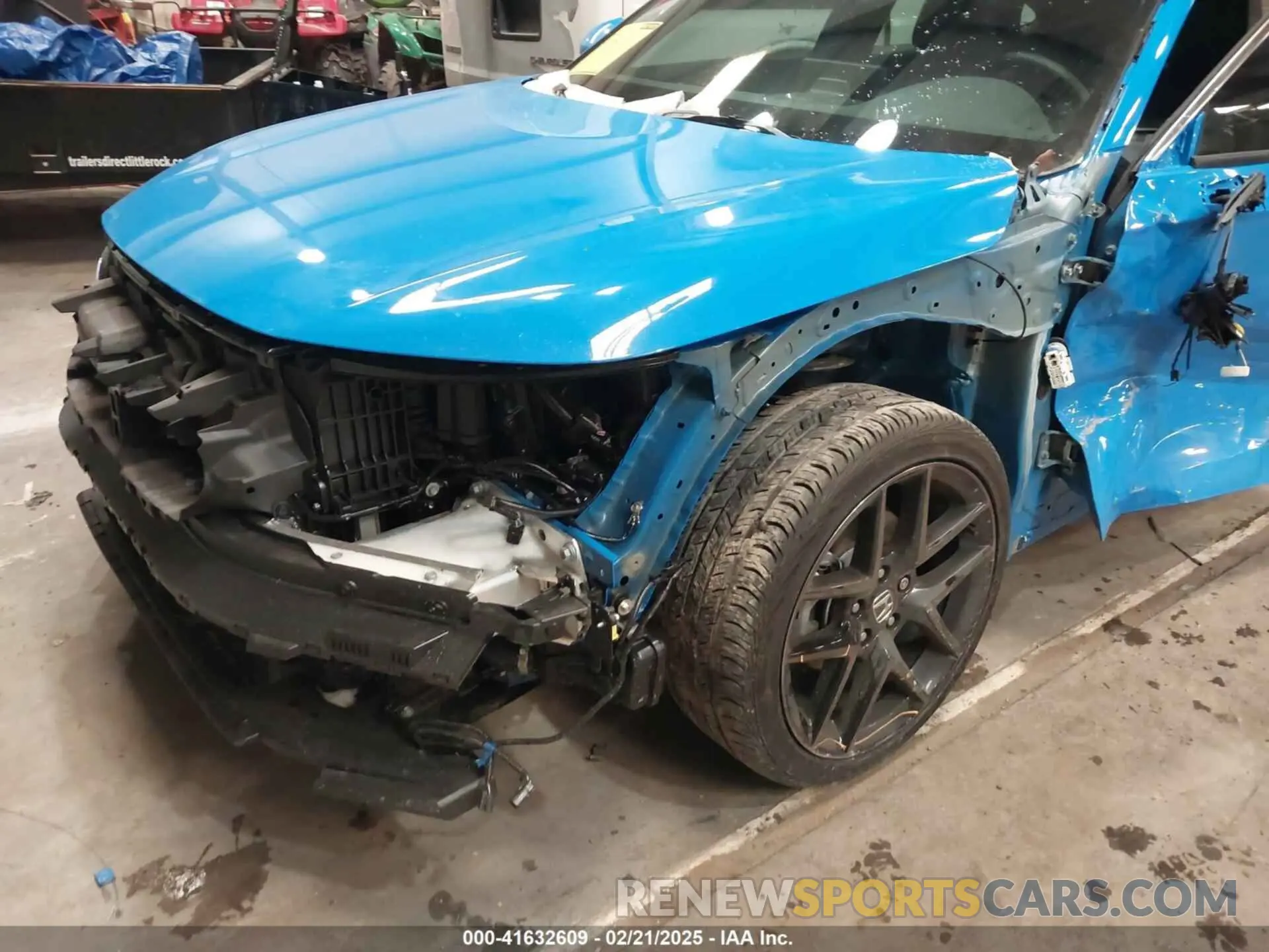 18 Photograph of a damaged car 19XFL1H88RE030403 HONDA CIVIC 2024