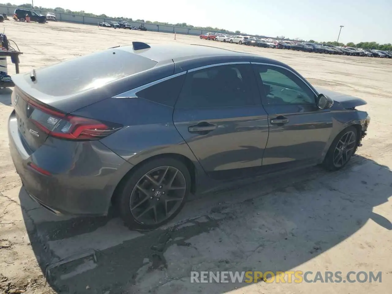 3 Photograph of a damaged car 19XFL1H89RE027395 HONDA CIVIC 2024
