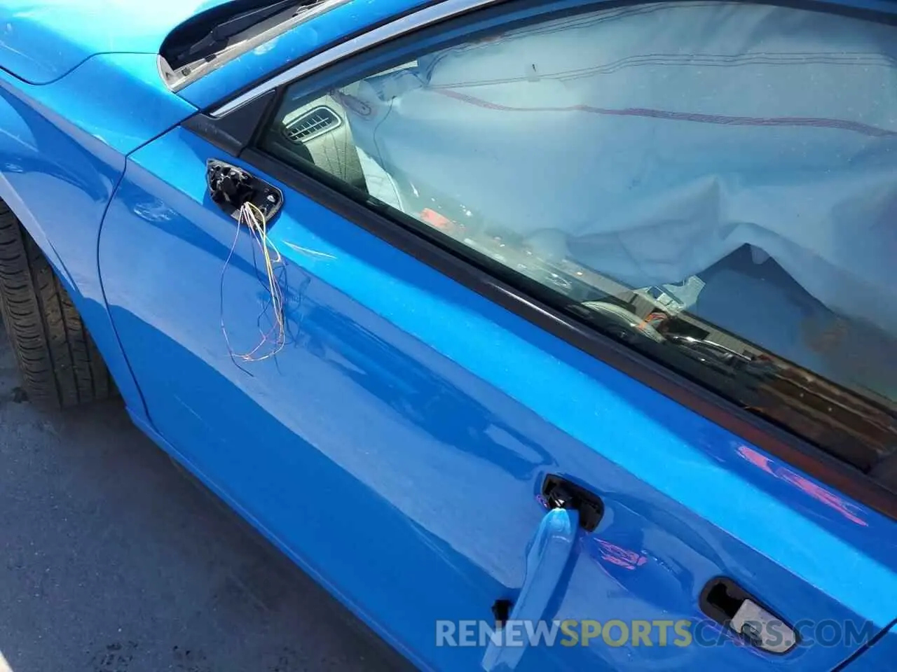 8 Photograph of a damaged car 19XFL1H89RE033231 HONDA CIVIC 2024