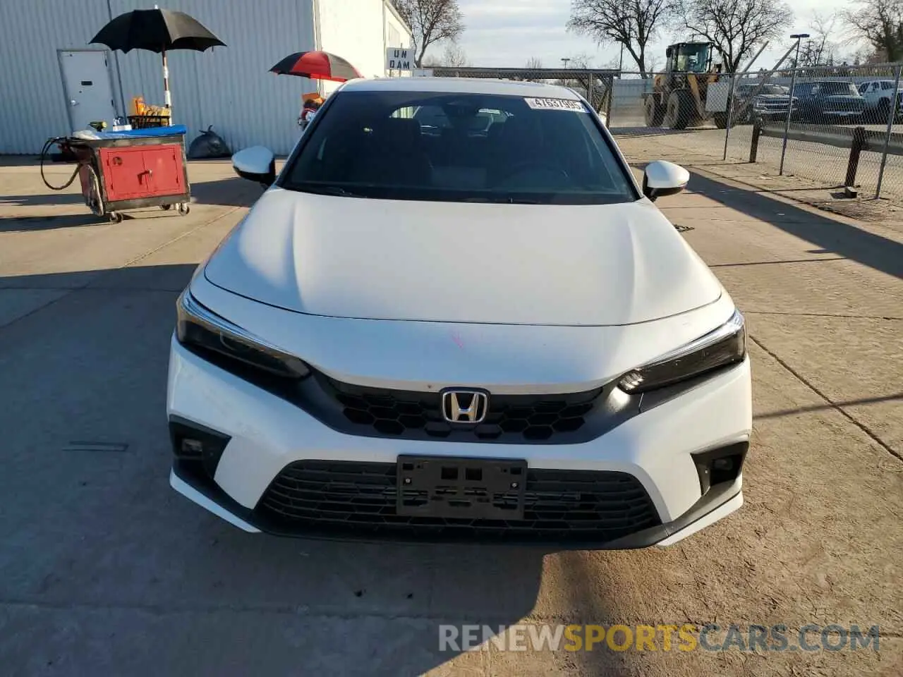 5 Photograph of a damaged car 19XFL1H8XRE020634 HONDA CIVIC 2024