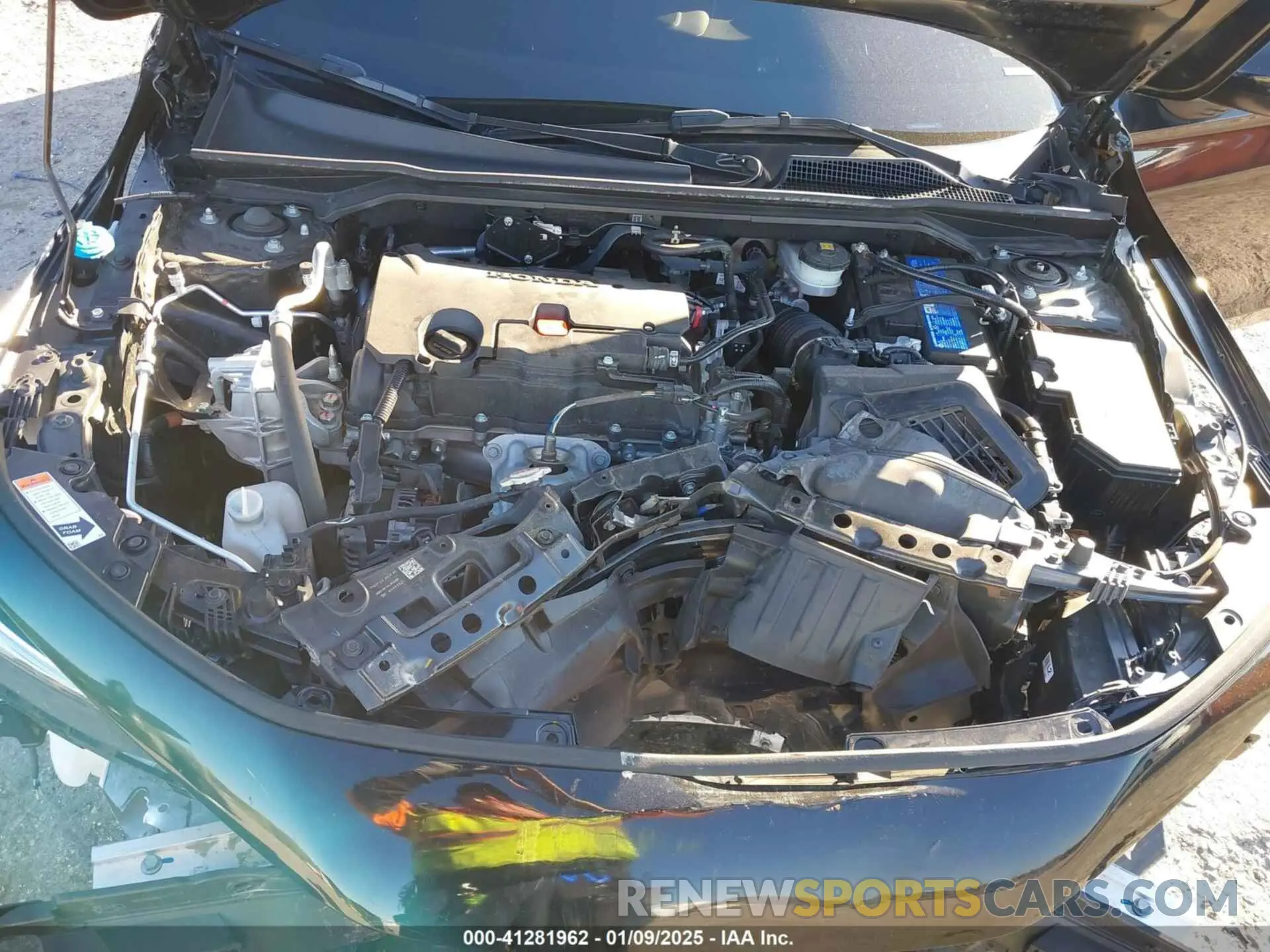 10 Photograph of a damaged car 19XFL2G81RE006533 HONDA CIVIC 2024