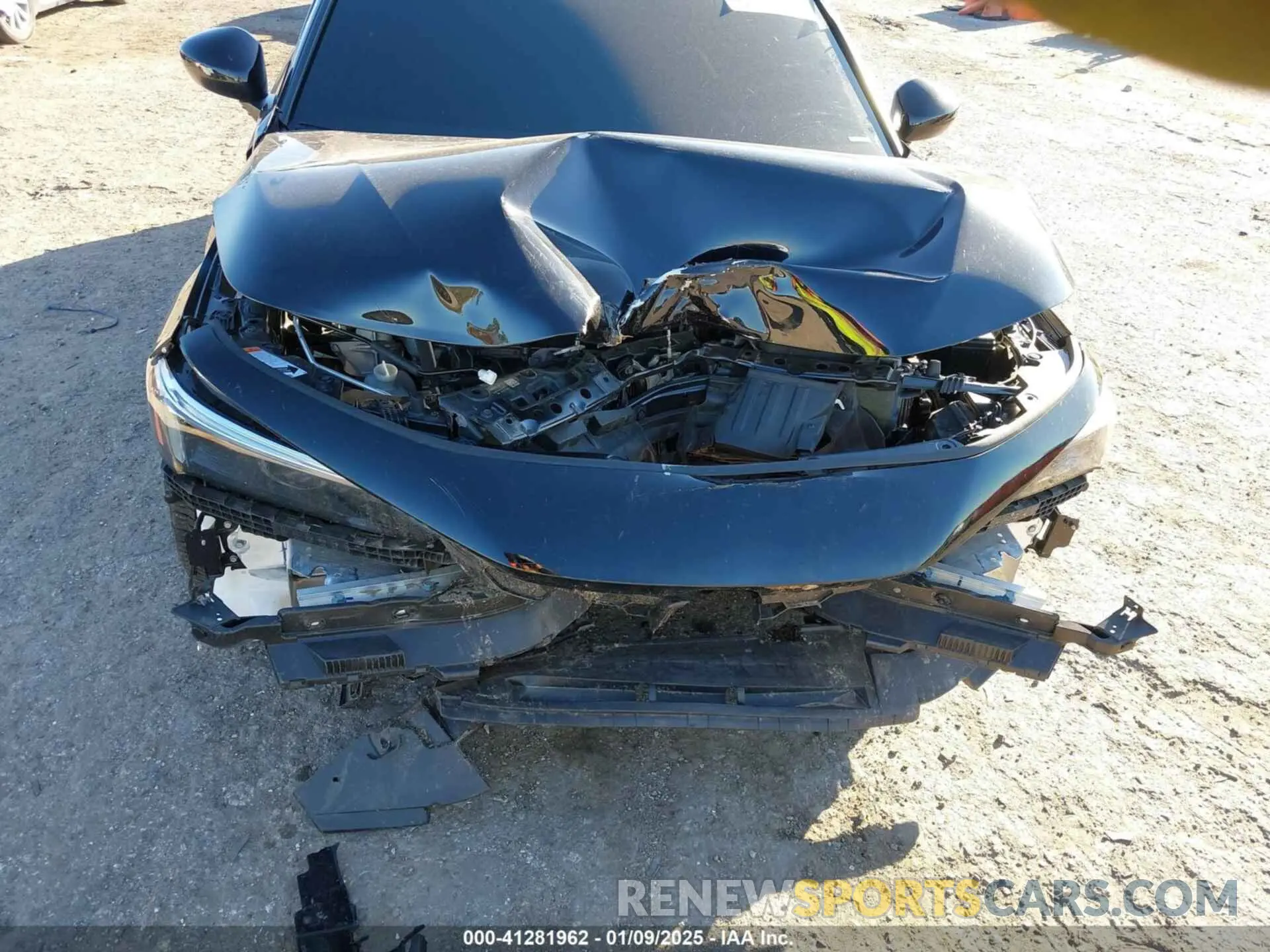 6 Photograph of a damaged car 19XFL2G81RE006533 HONDA CIVIC 2024