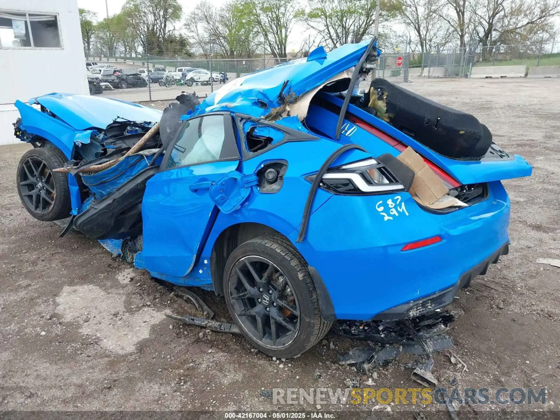 3 Photograph of a damaged car 19XFL2G81RE008458 HONDA CIVIC 2024
