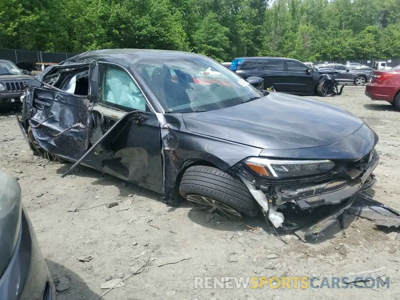 4 Photograph of a damaged car 19XFL2H52RE017237 HONDA CIVIC 2024