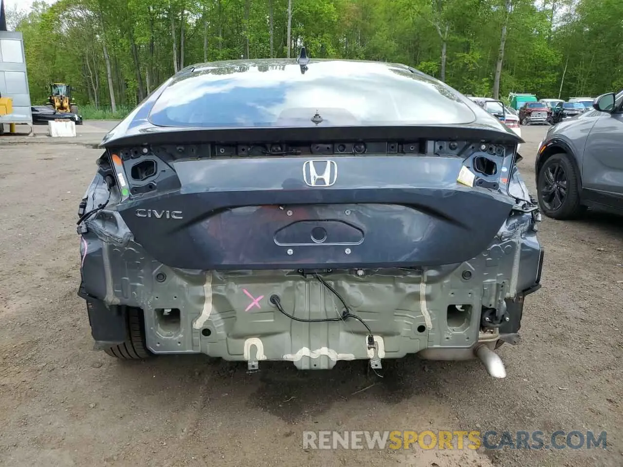 6 Photograph of a damaged car 19XFL2H52RE023572 HONDA CIVIC 2024