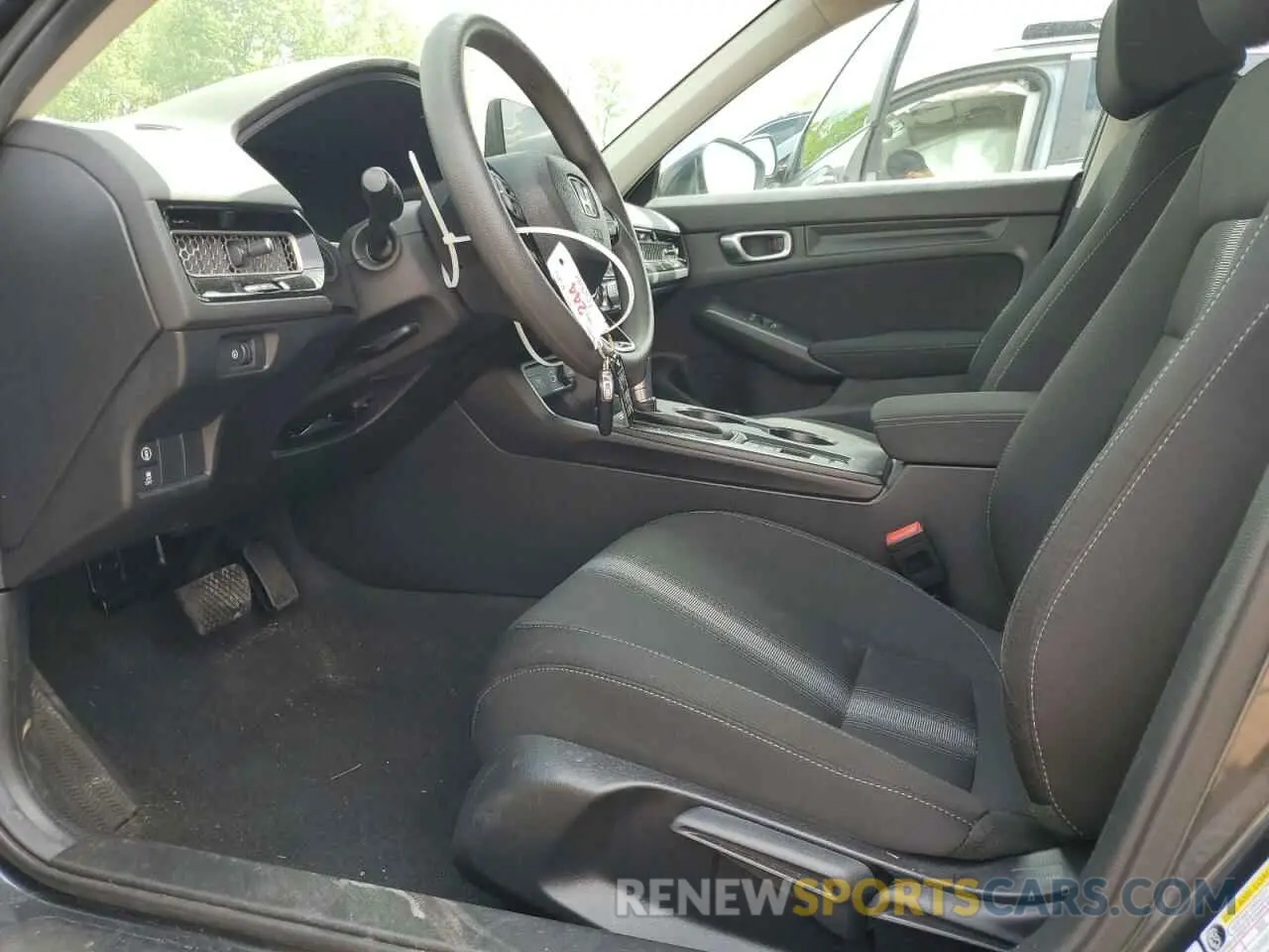 7 Photograph of a damaged car 19XFL2H52RE023572 HONDA CIVIC 2024