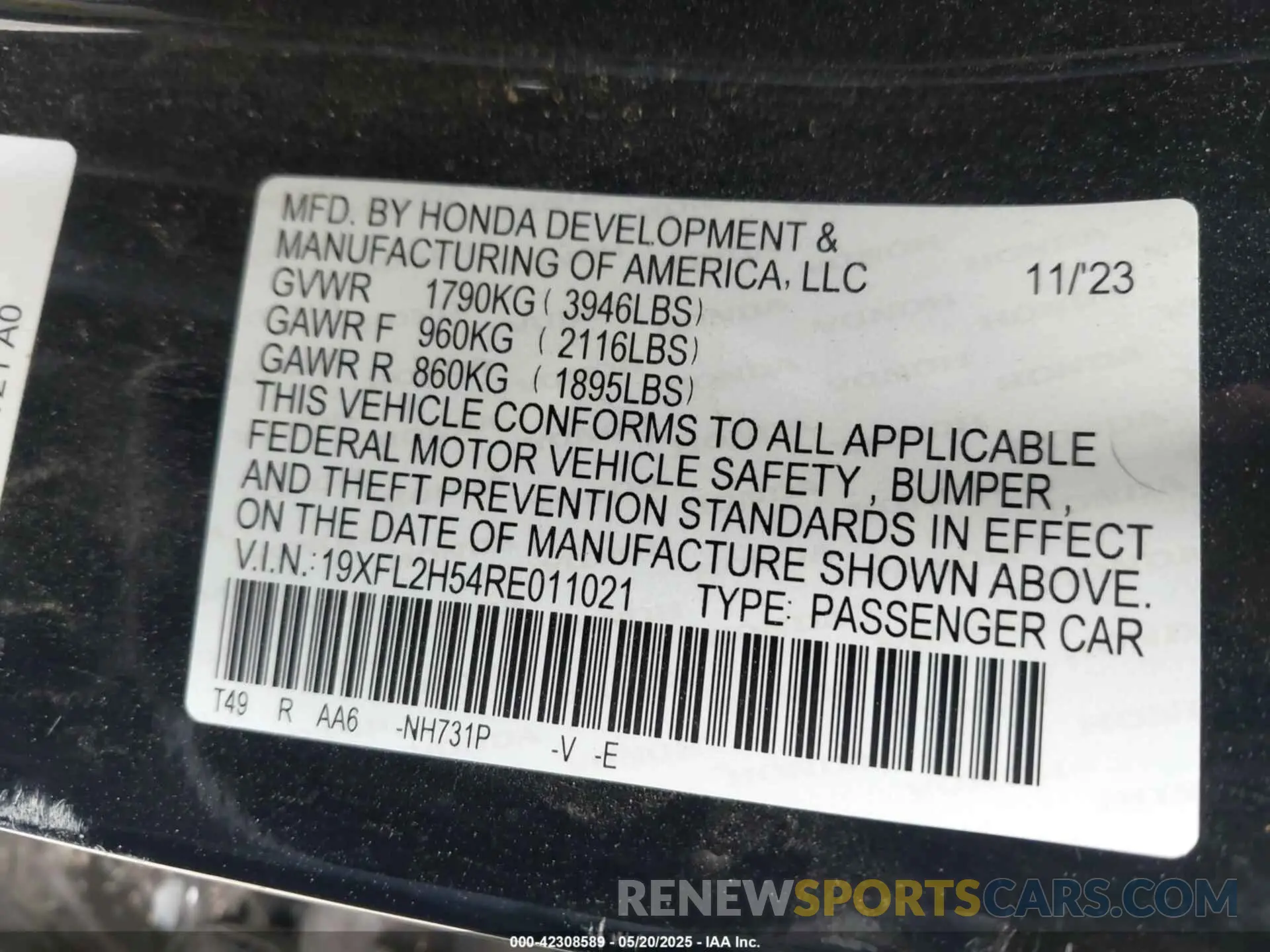 9 Photograph of a damaged car 19XFL2H54RE011021 HONDA CIVIC 2024