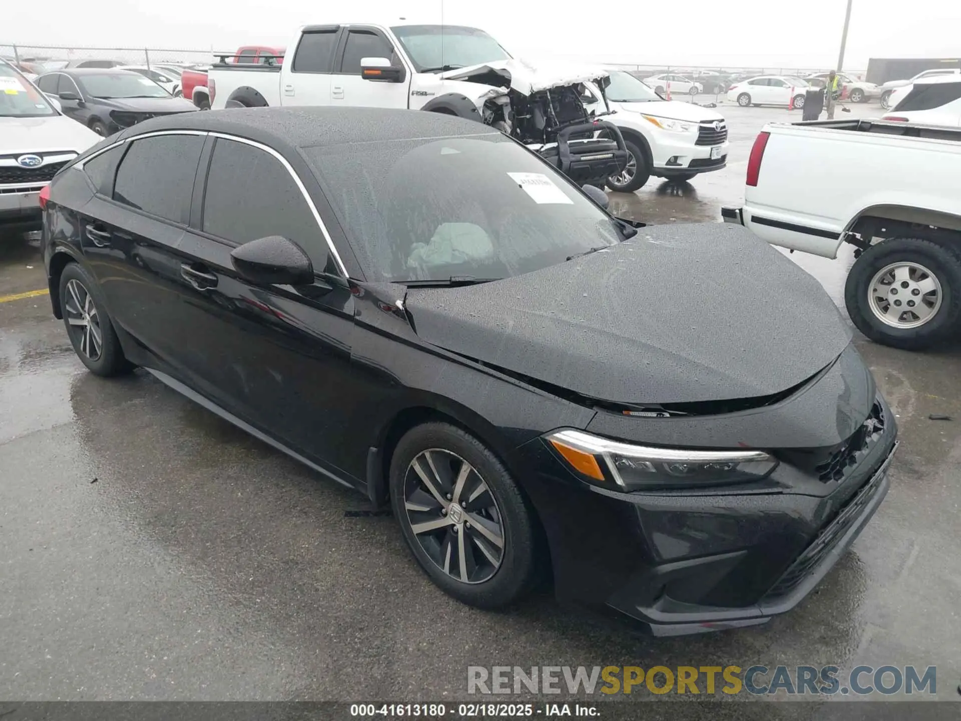 1 Photograph of a damaged car 19XFL2H55RE008113 HONDA CIVIC 2024
