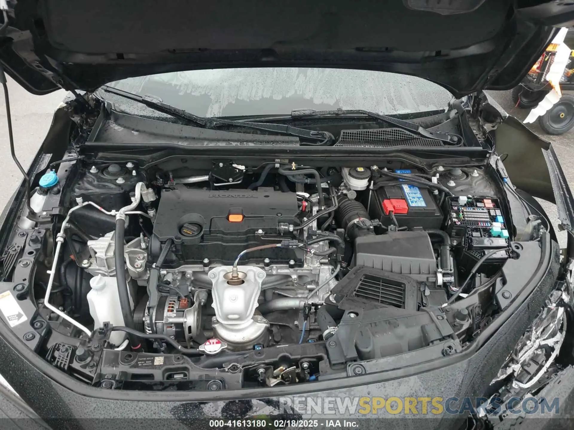 10 Photograph of a damaged car 19XFL2H55RE008113 HONDA CIVIC 2024