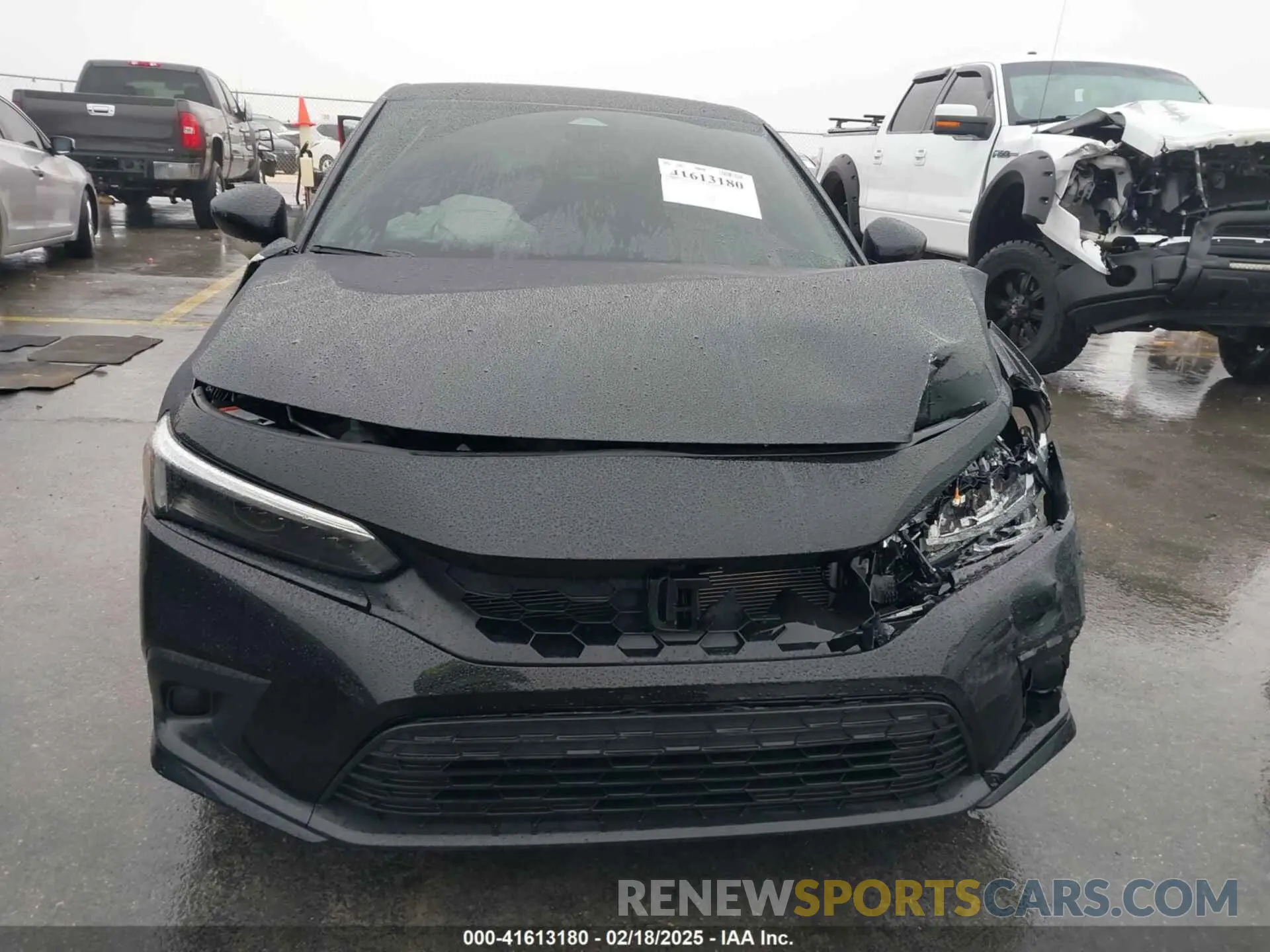 12 Photograph of a damaged car 19XFL2H55RE008113 HONDA CIVIC 2024