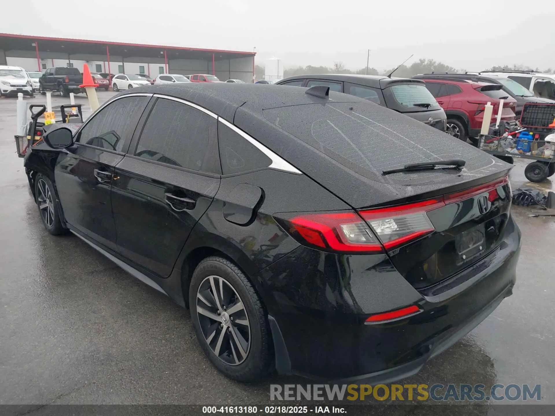 3 Photograph of a damaged car 19XFL2H55RE008113 HONDA CIVIC 2024