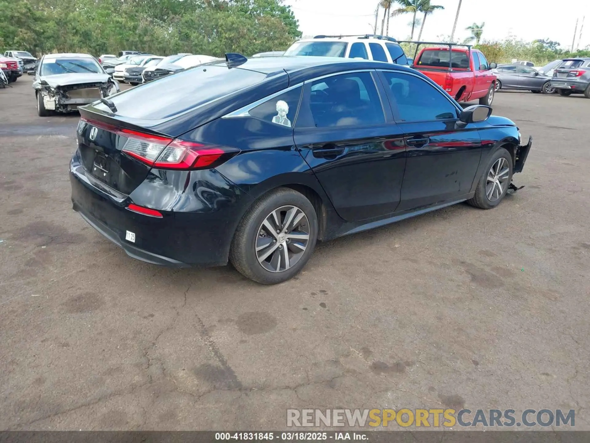 4 Photograph of a damaged car 19XFL2H56RE002739 HONDA CIVIC 2024