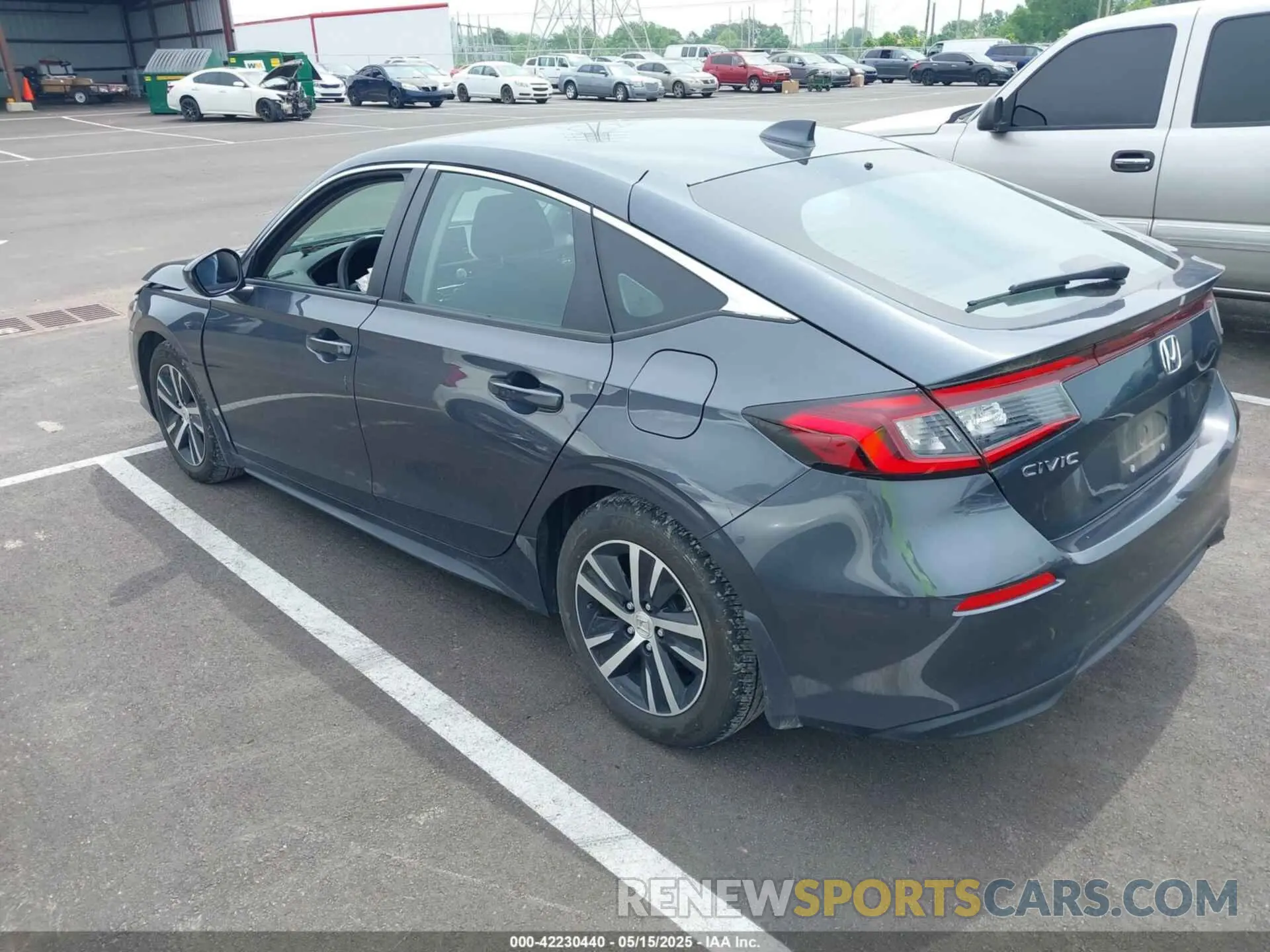 3 Photograph of a damaged car 19XFL2H57RE010719 HONDA CIVIC 2024