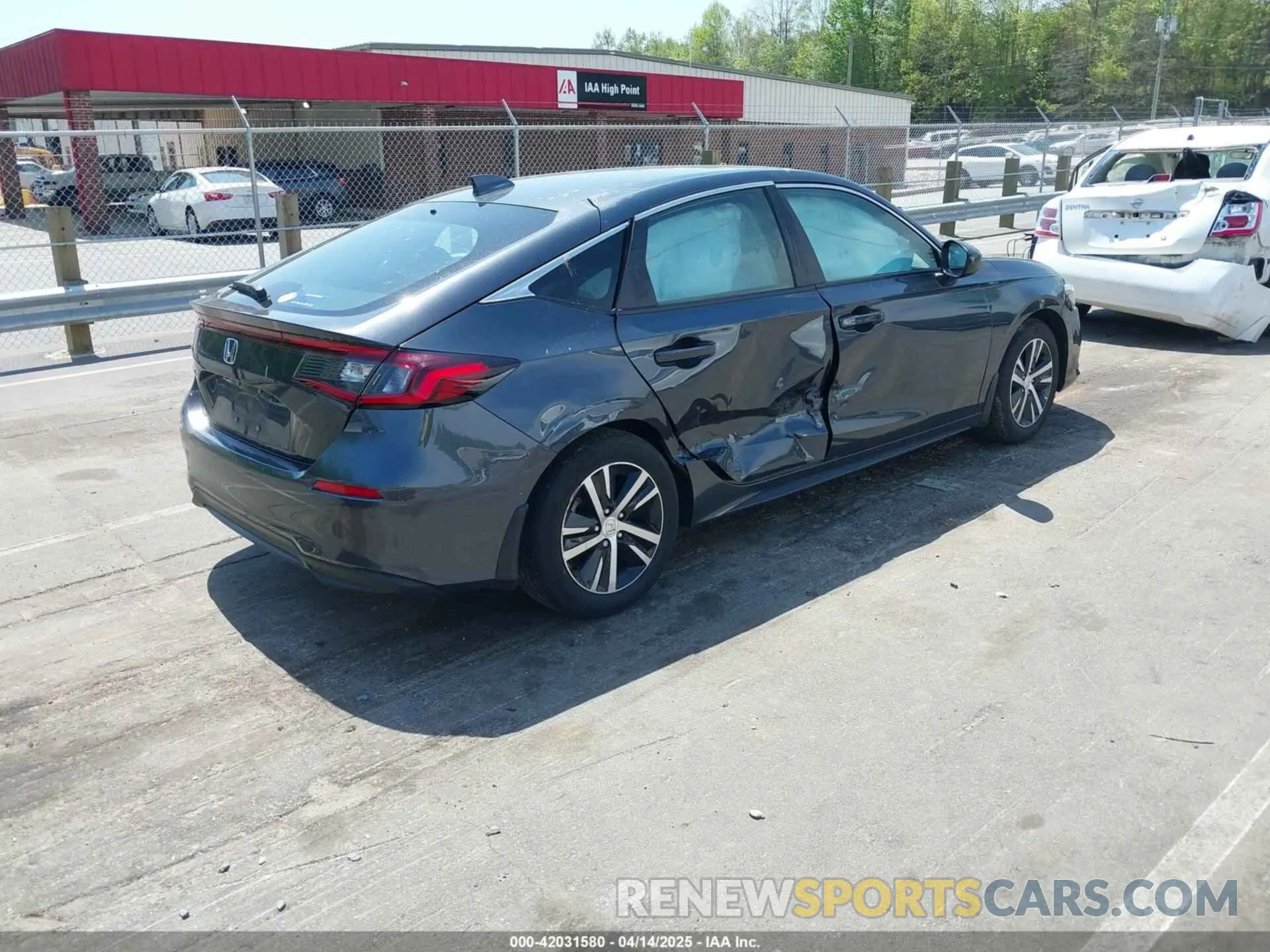 4 Photograph of a damaged car 19XFL2H57RE021316 HONDA CIVIC 2024