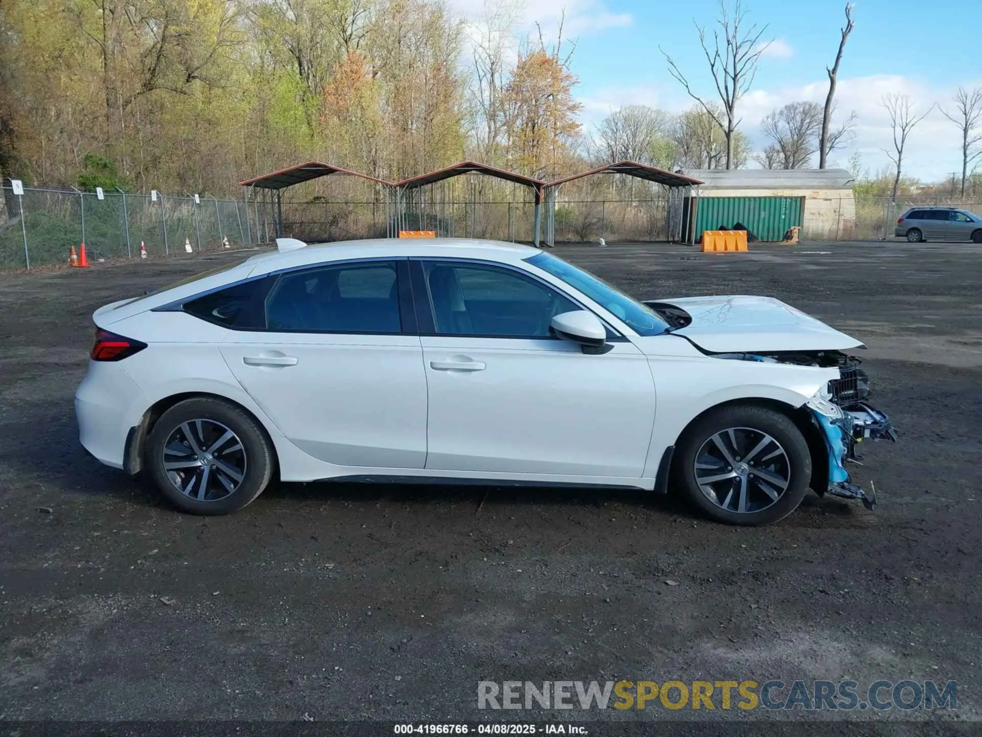 13 Photograph of a damaged car 19XFL2H57RE033448 HONDA CIVIC 2024