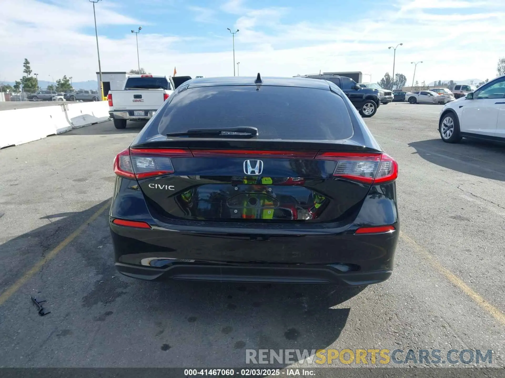 16 Photograph of a damaged car 19XFL2H57RE040125 HONDA CIVIC 2024