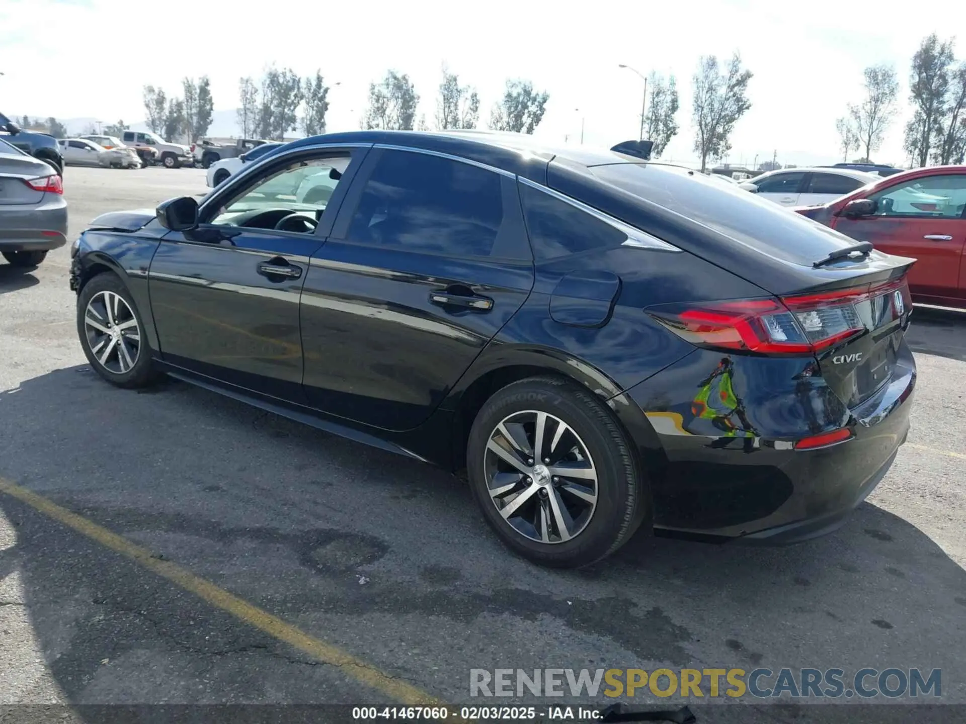 3 Photograph of a damaged car 19XFL2H57RE040125 HONDA CIVIC 2024