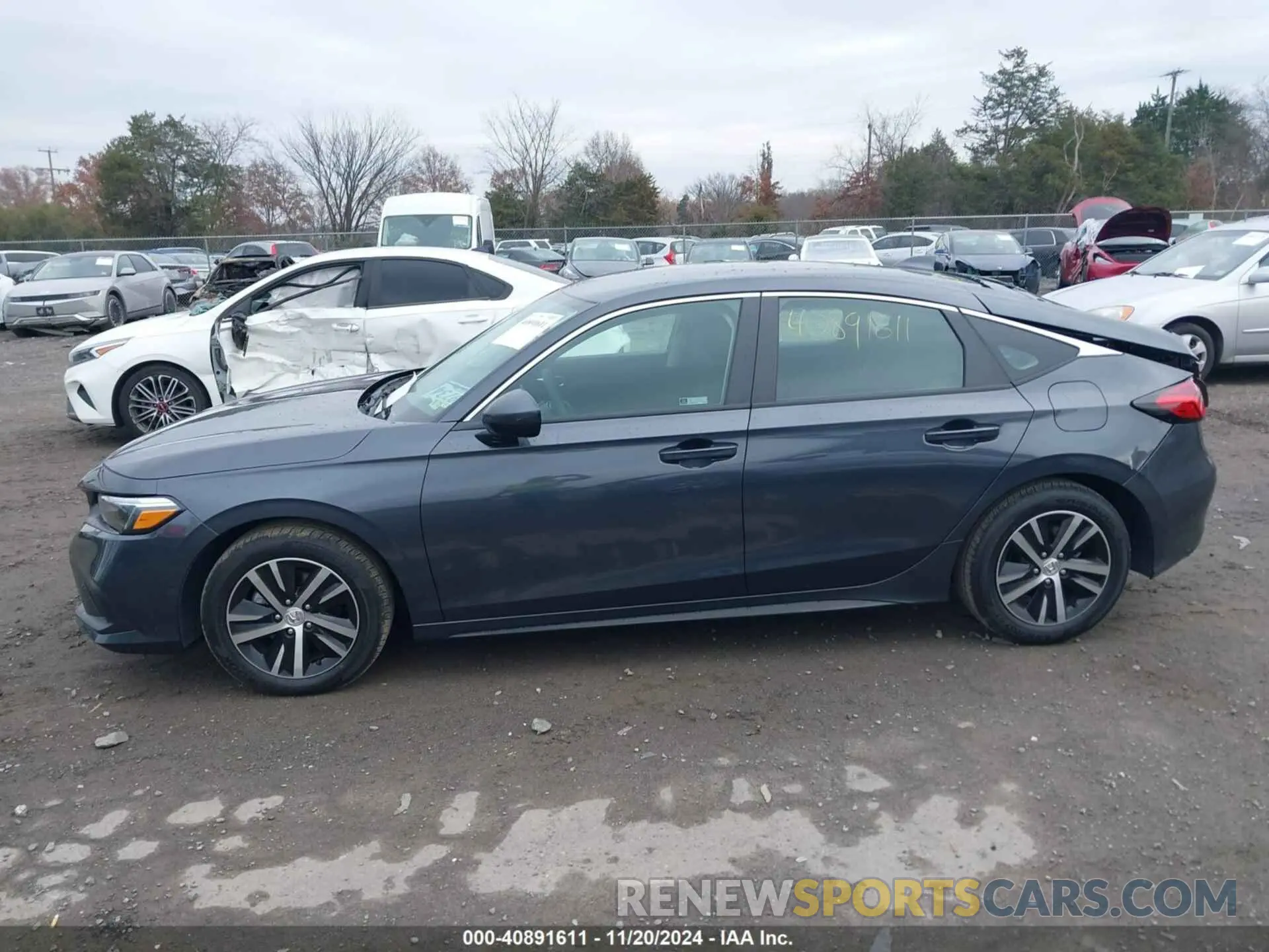 14 Photograph of a damaged car 19XFL2H58RE004931 HONDA CIVIC 2024