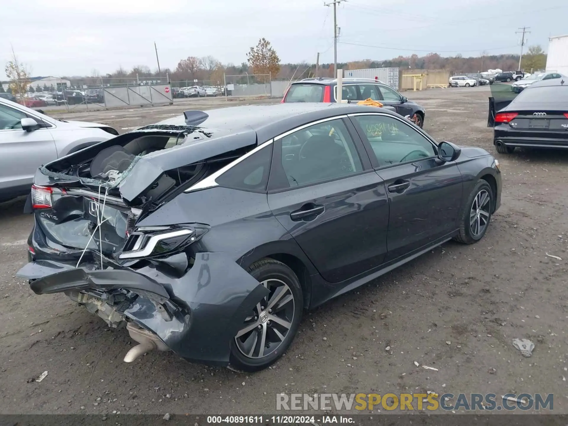 4 Photograph of a damaged car 19XFL2H58RE004931 HONDA CIVIC 2024