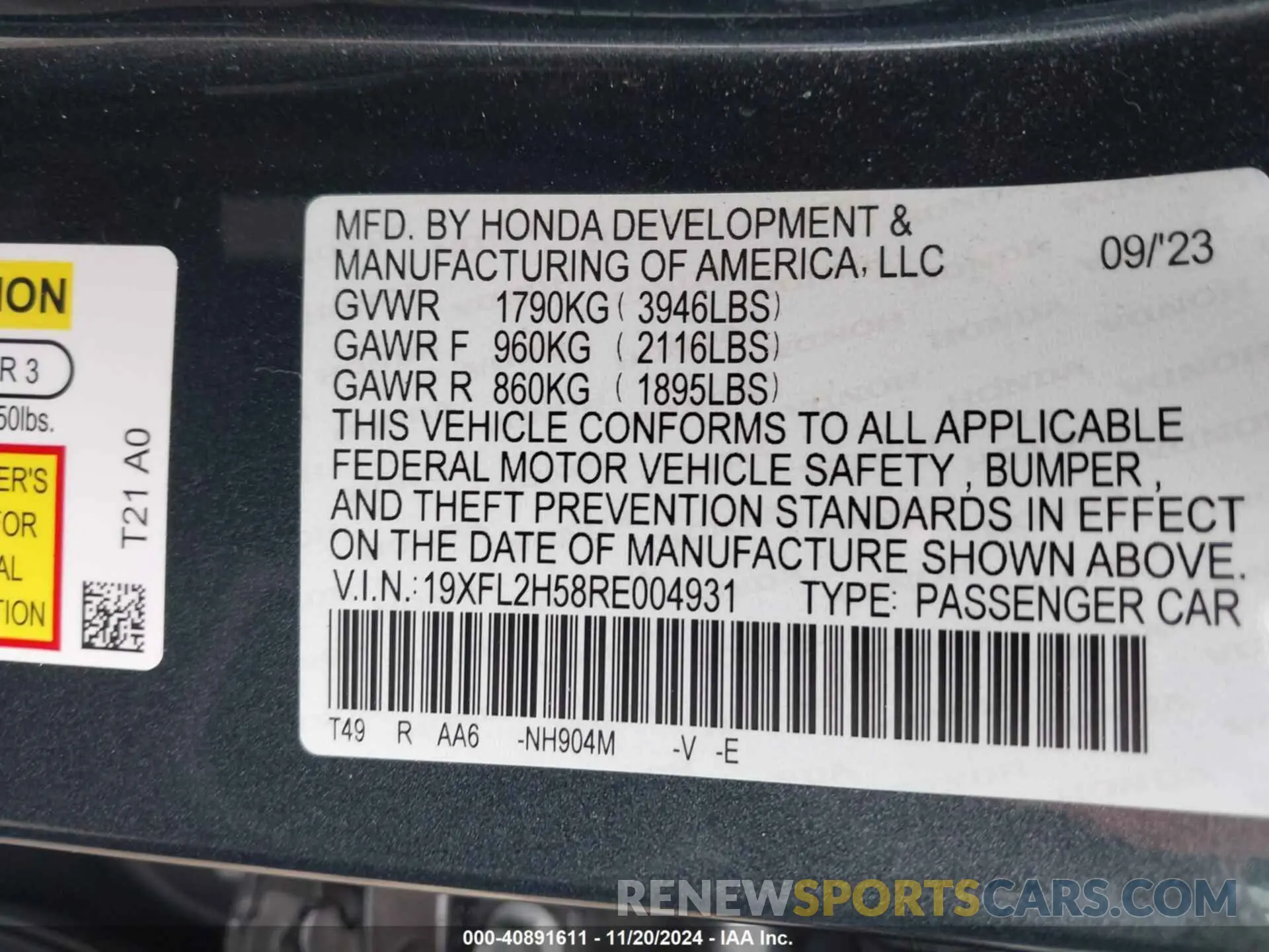 9 Photograph of a damaged car 19XFL2H58RE004931 HONDA CIVIC 2024