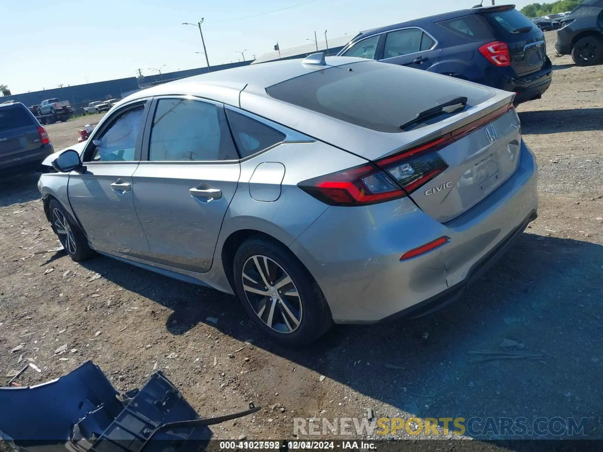 3 Photograph of a damaged car 19XFL2H58RE006016 HONDA CIVIC 2024