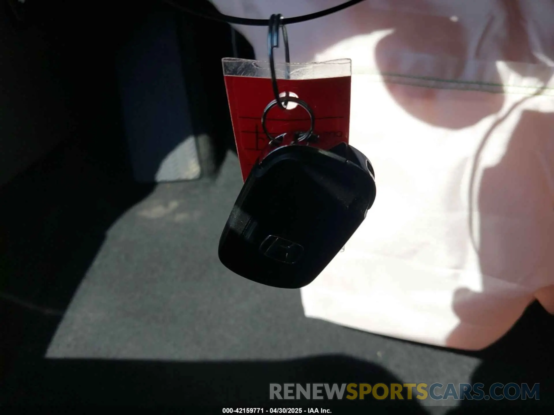 11 Photograph of a damaged car 19XFL2H59RE008227 HONDA CIVIC 2024