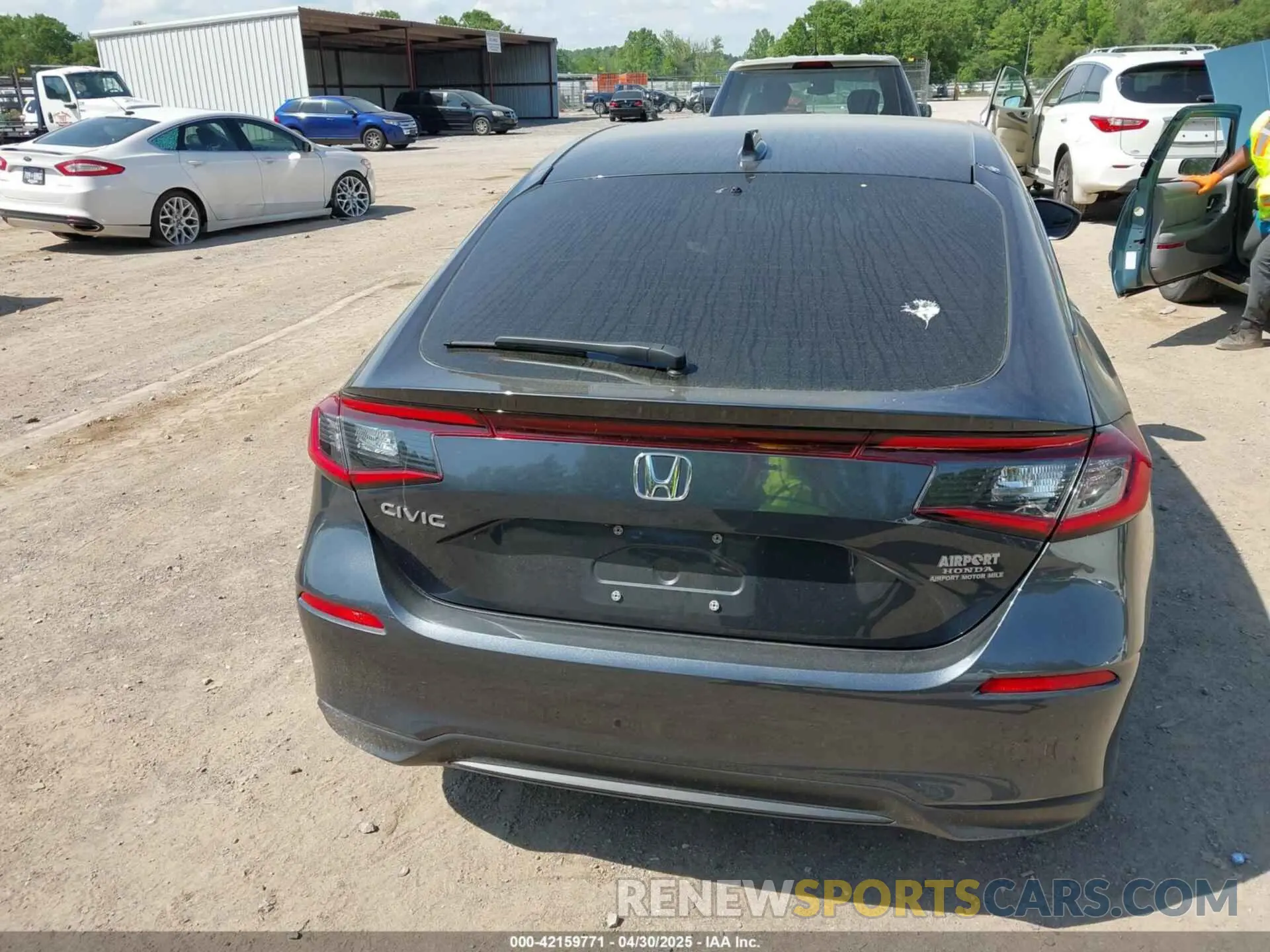 16 Photograph of a damaged car 19XFL2H59RE008227 HONDA CIVIC 2024