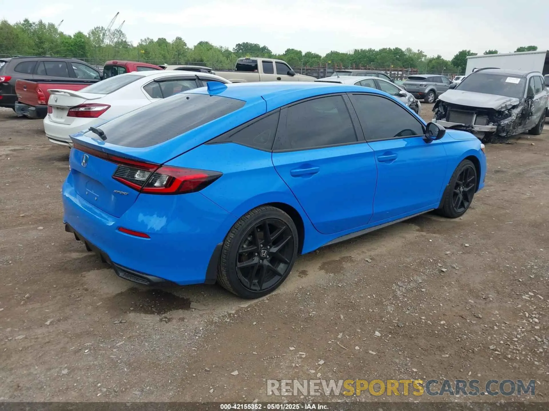 4 Photograph of a damaged car 19XFL2H80RE001273 HONDA CIVIC 2024