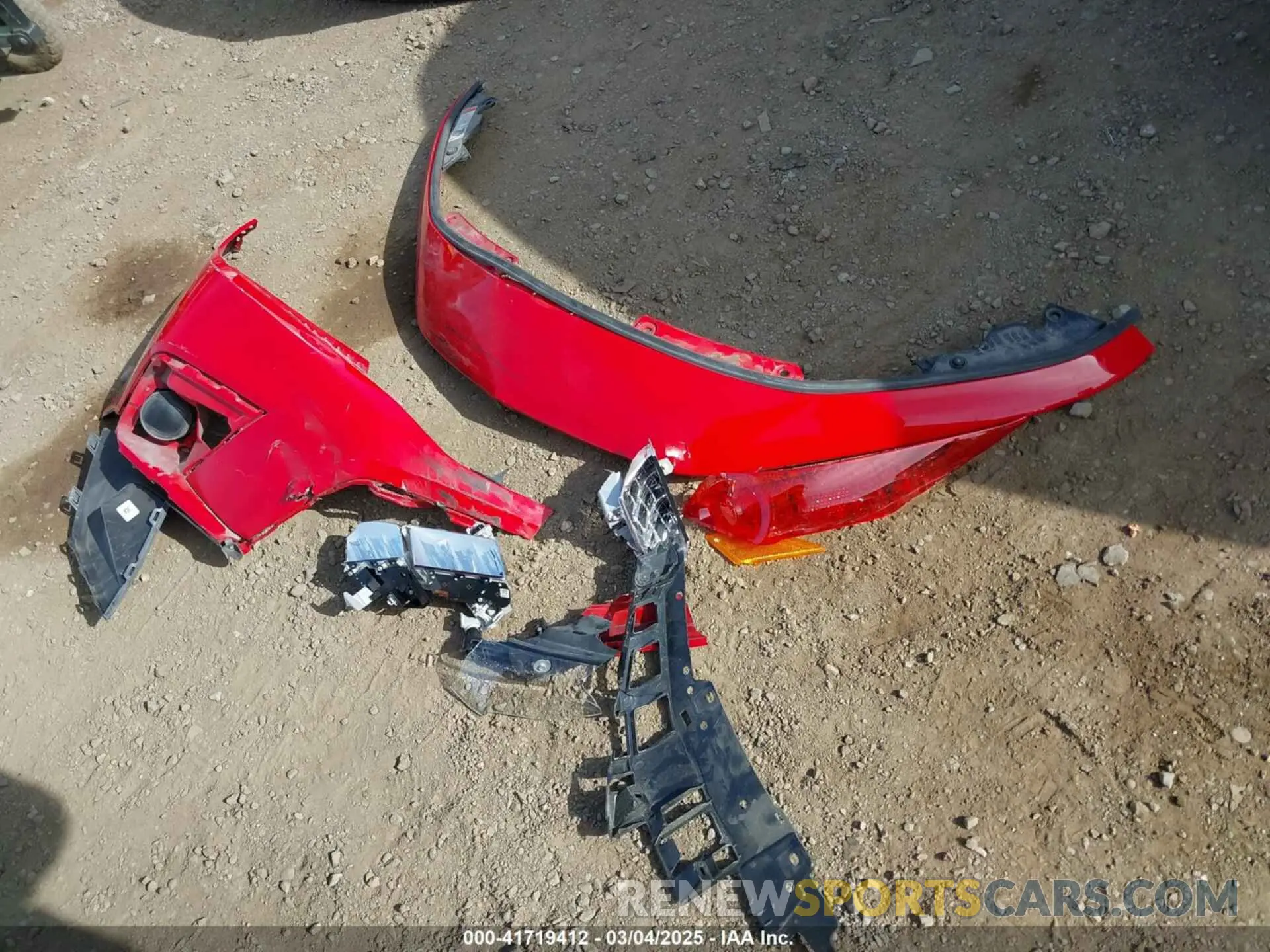 12 Photograph of a damaged car 19XFL2H80RE016128 HONDA CIVIC 2024