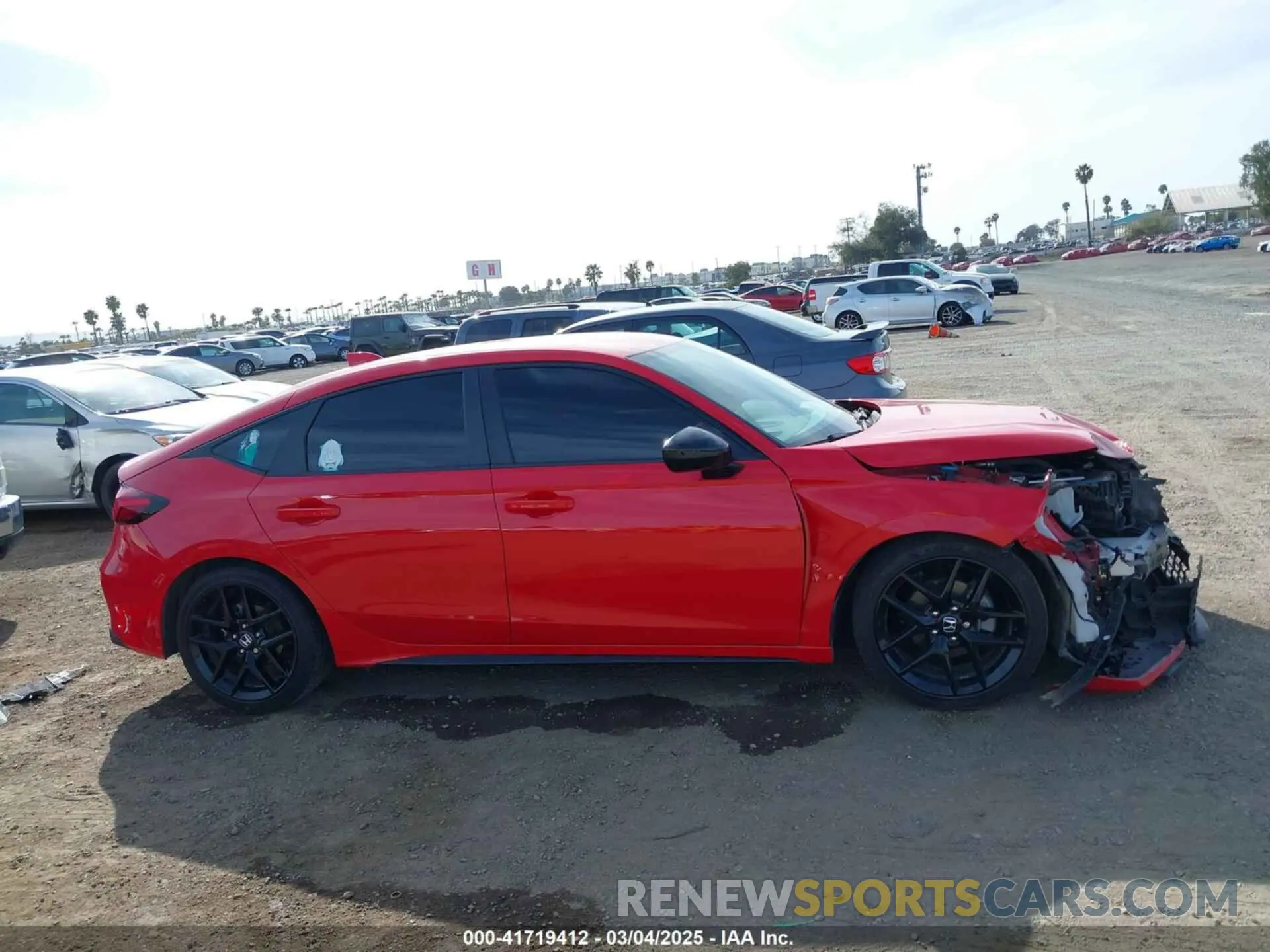 14 Photograph of a damaged car 19XFL2H80RE016128 HONDA CIVIC 2024