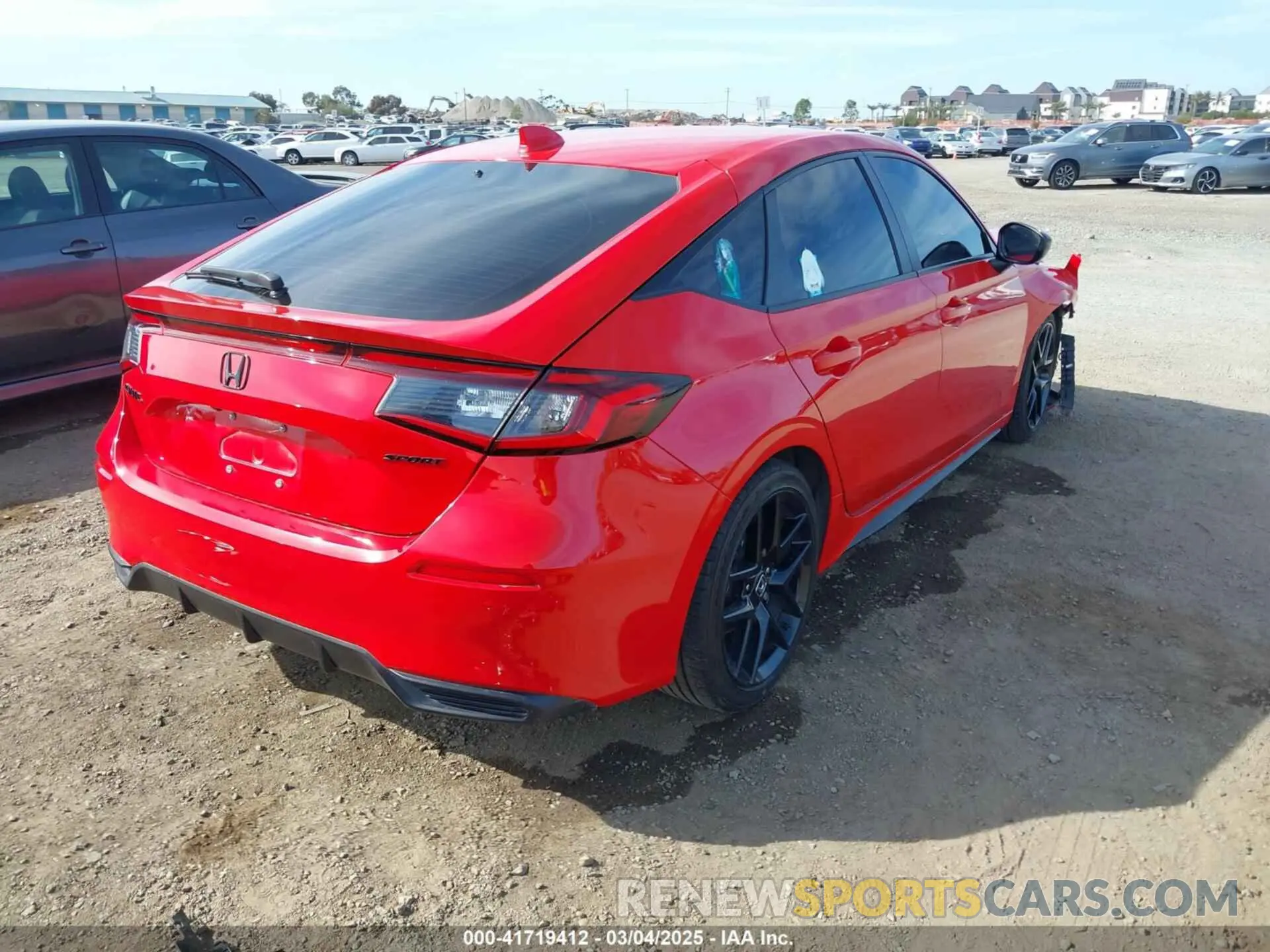 4 Photograph of a damaged car 19XFL2H80RE016128 HONDA CIVIC 2024