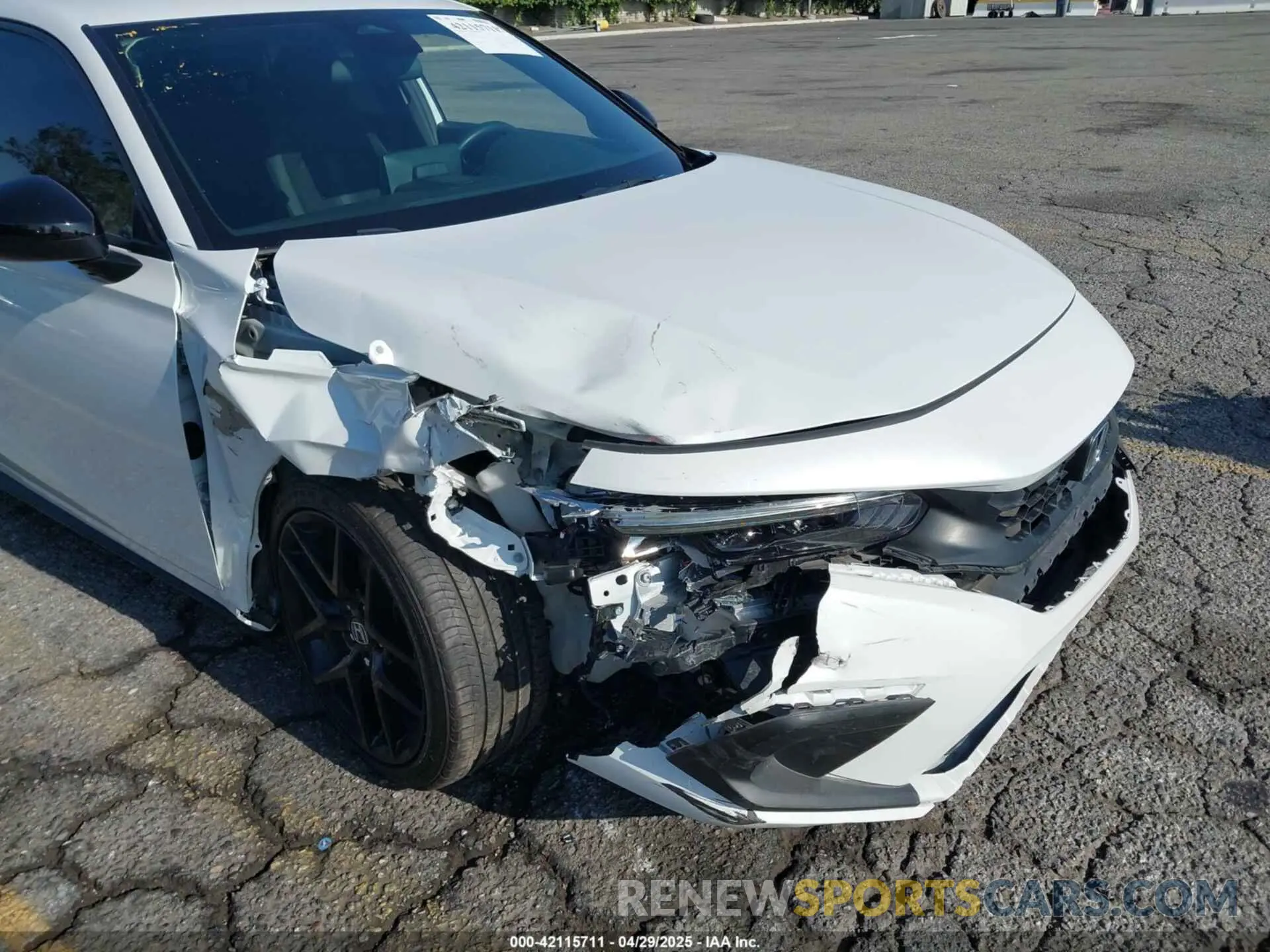 6 Photograph of a damaged car 19XFL2H80RE027436 HONDA CIVIC 2024