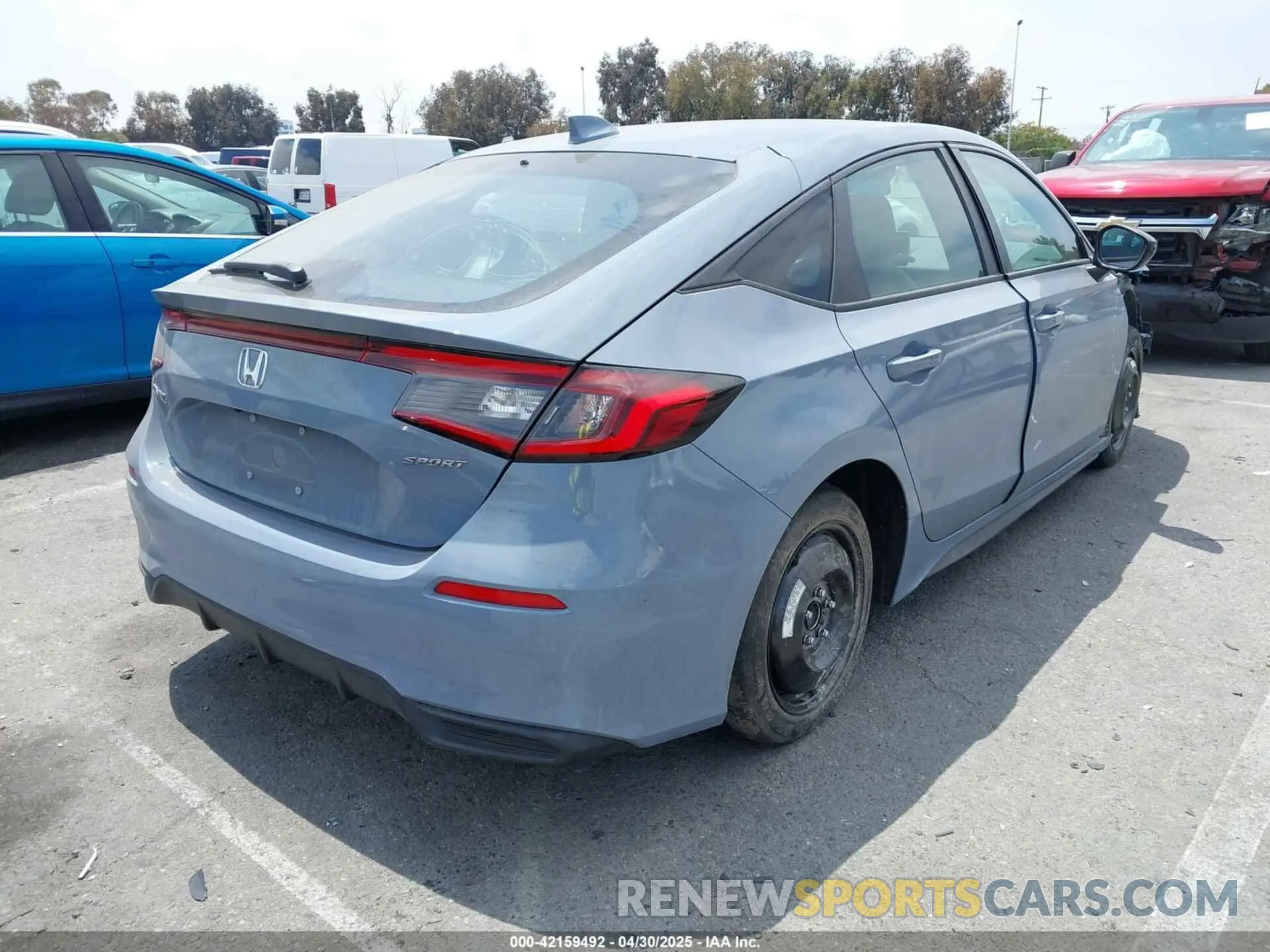 4 Photograph of a damaged car 19XFL2H80RE040249 HONDA CIVIC 2024