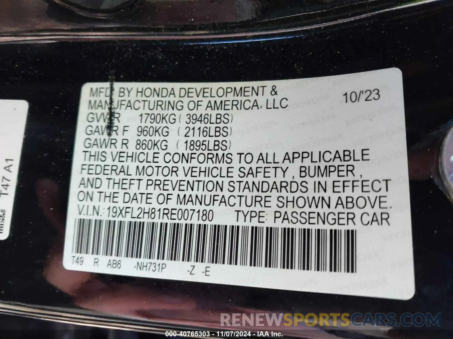 9 Photograph of a damaged car 19XFL2H81RE007180 HONDA CIVIC 2024