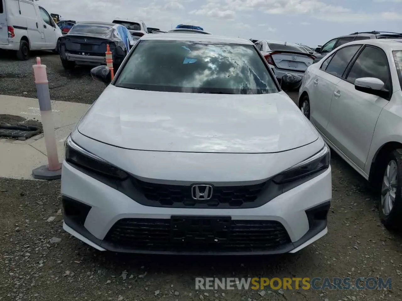 5 Photograph of a damaged car 19XFL2H81RE014985 HONDA CIVIC 2024