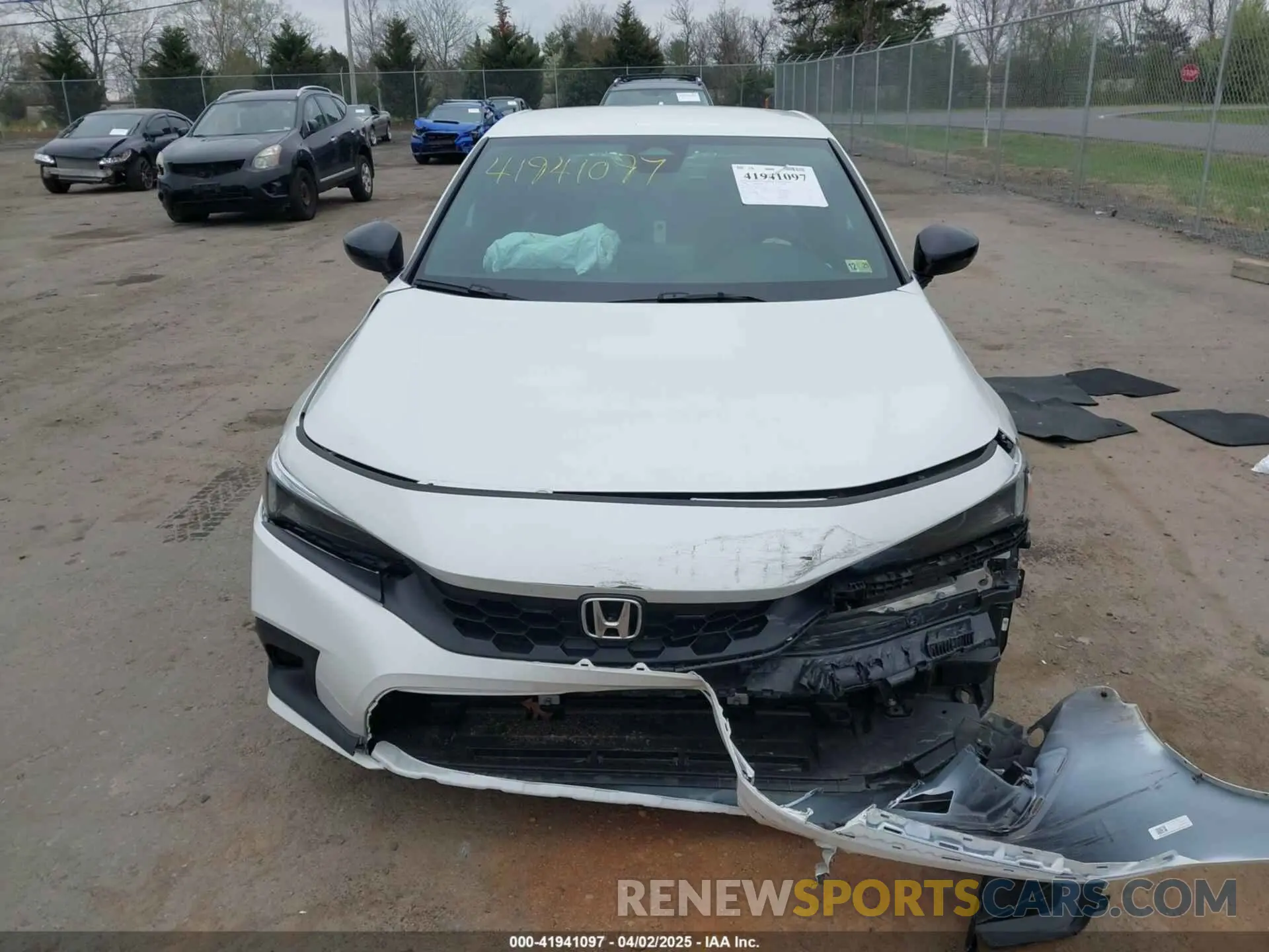 13 Photograph of a damaged car 19XFL2H81RE023671 HONDA CIVIC 2024