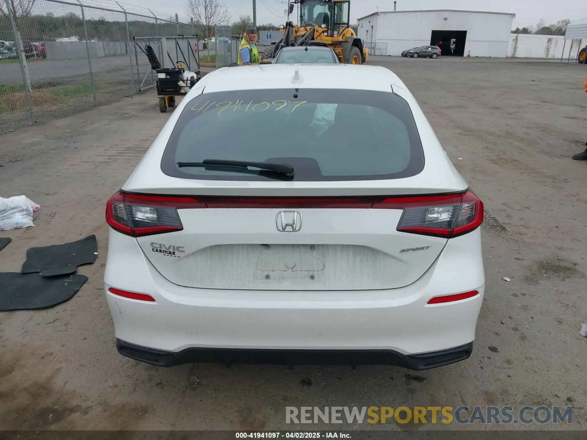 17 Photograph of a damaged car 19XFL2H81RE023671 HONDA CIVIC 2024