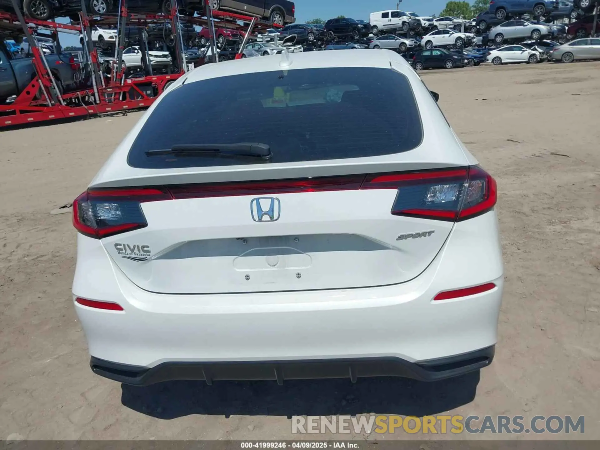 16 Photograph of a damaged car 19XFL2H81RE027140 HONDA CIVIC 2024