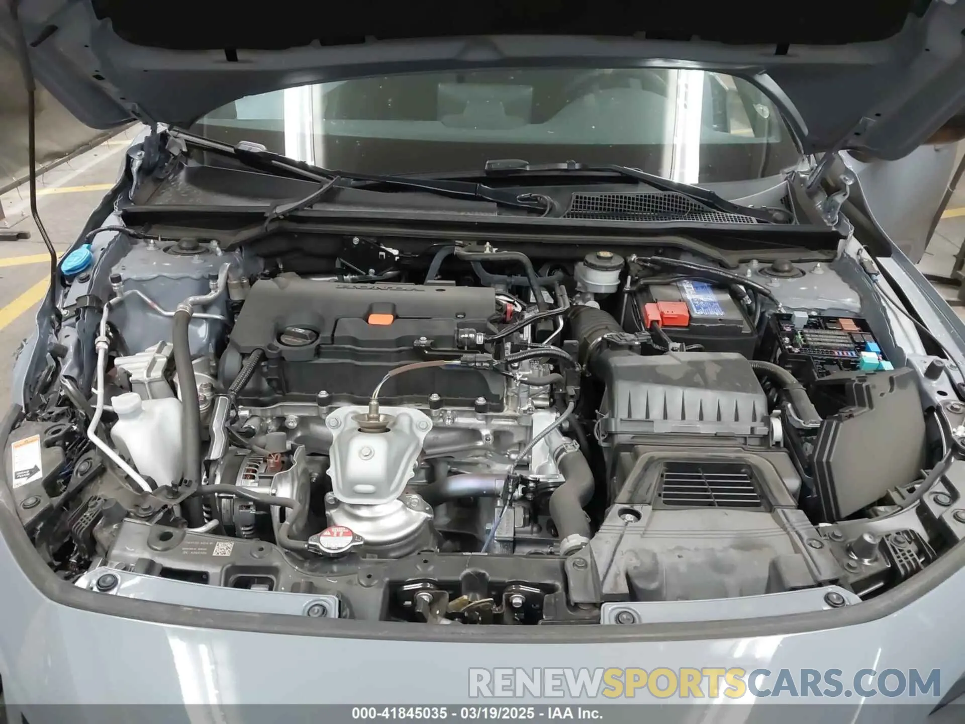 10 Photograph of a damaged car 19XFL2H81RE027767 HONDA CIVIC 2024