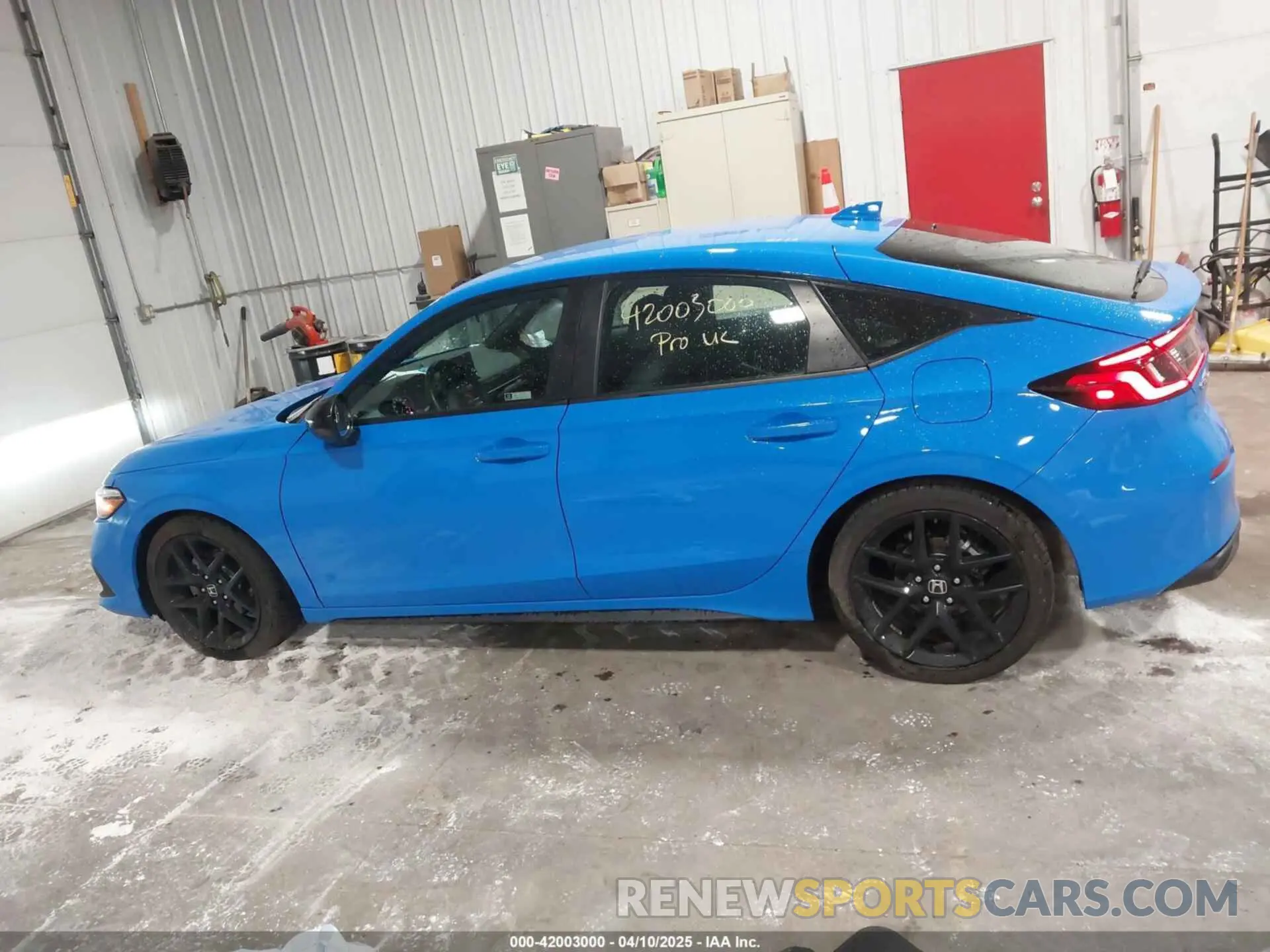 14 Photograph of a damaged car 19XFL2H81RE028241 HONDA CIVIC 2024