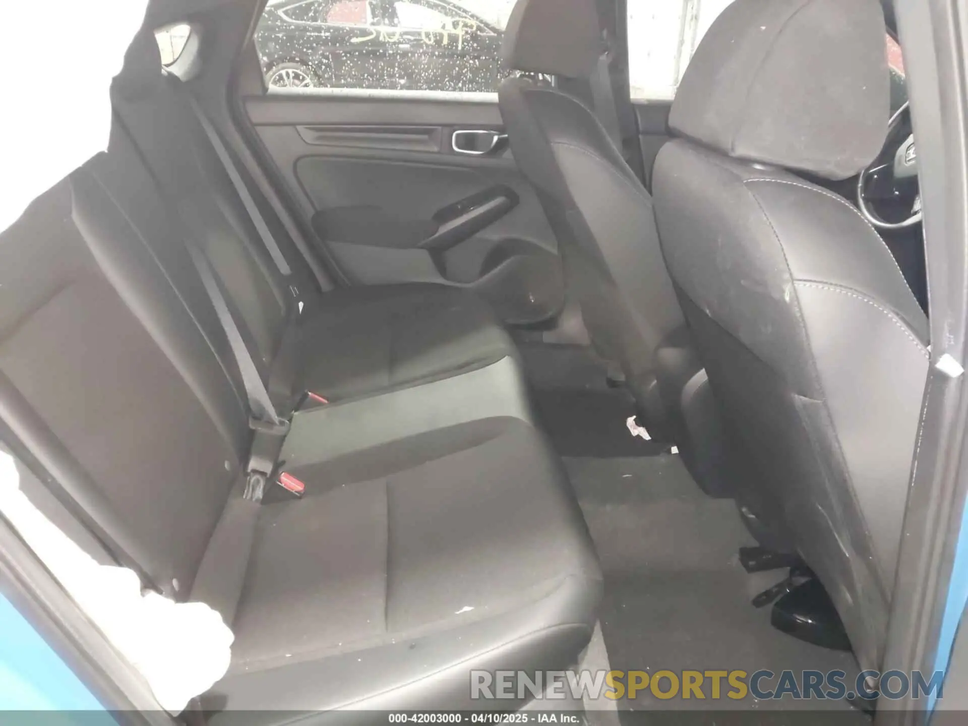 8 Photograph of a damaged car 19XFL2H81RE028241 HONDA CIVIC 2024